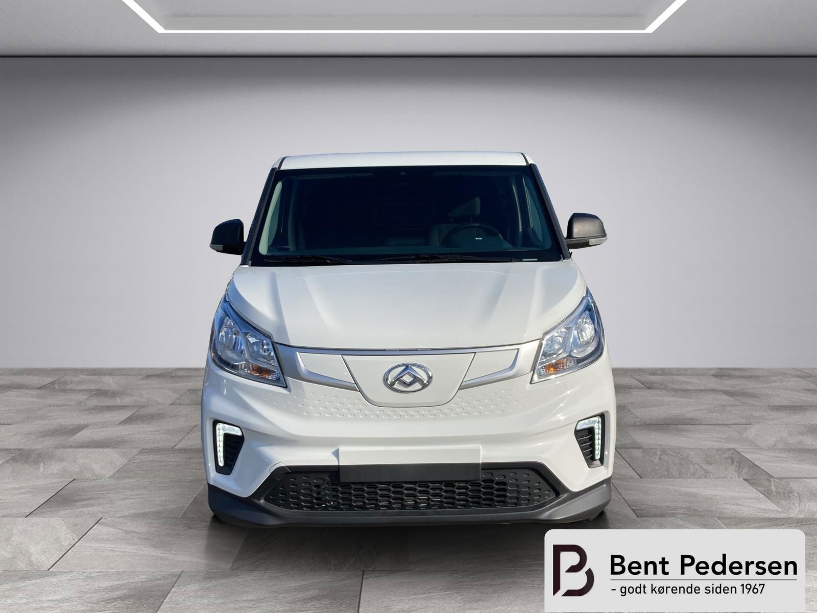 Billede af Maxus e-Deliver 3 SWB 50,2 kWh EL 122HK Van Aut.