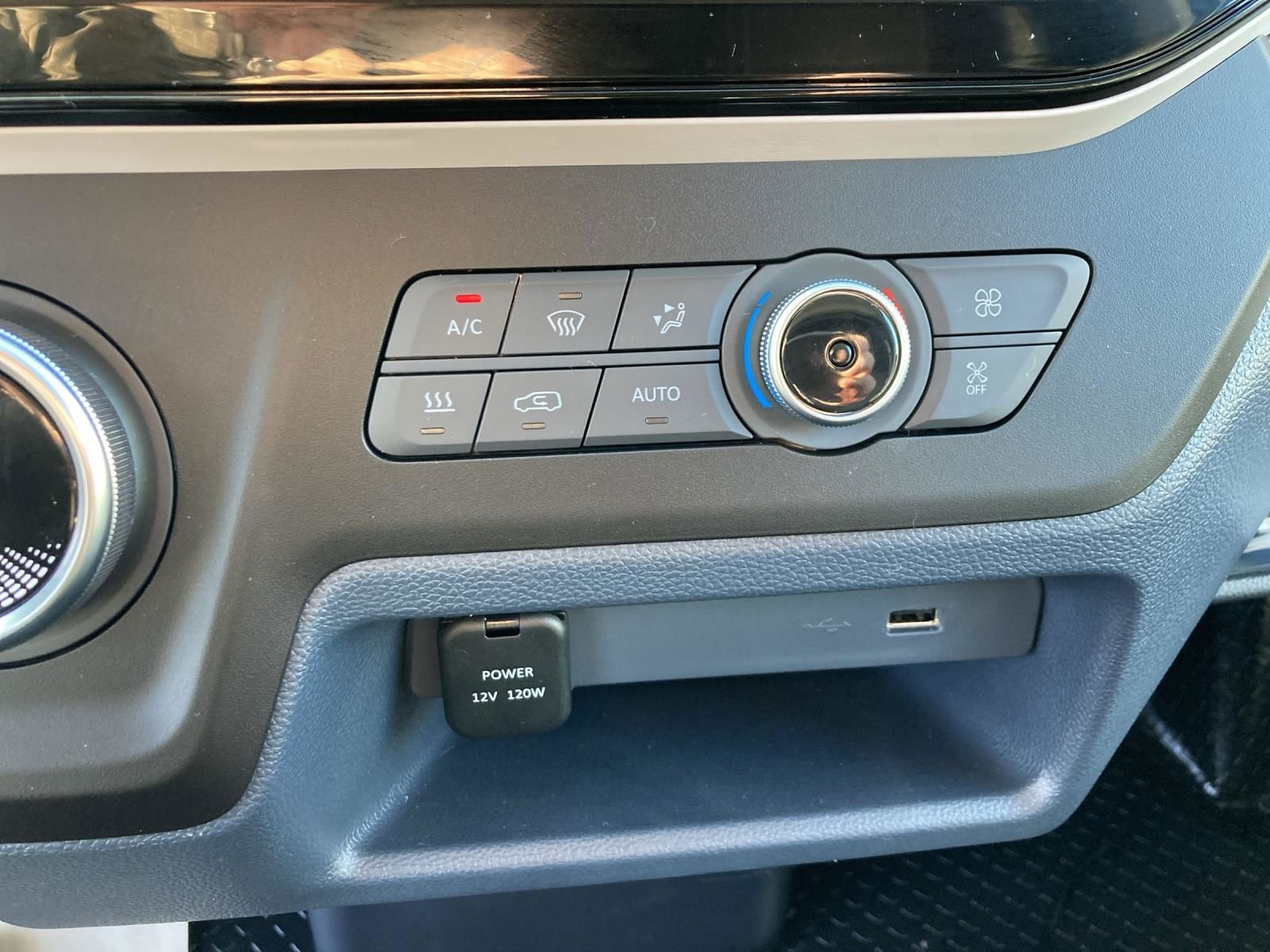 Billede af Maxus e-Deliver 3 LWB 50,2 kWh EL 122HK Van Aut.