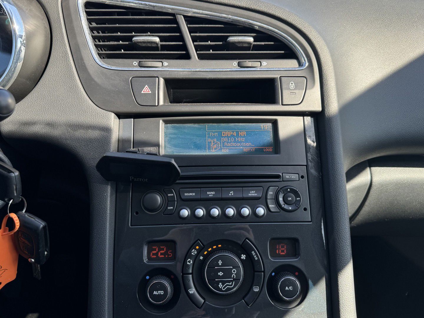 Billede af Peugeot 5008 2,0 HDI Active 150HK Van 6g