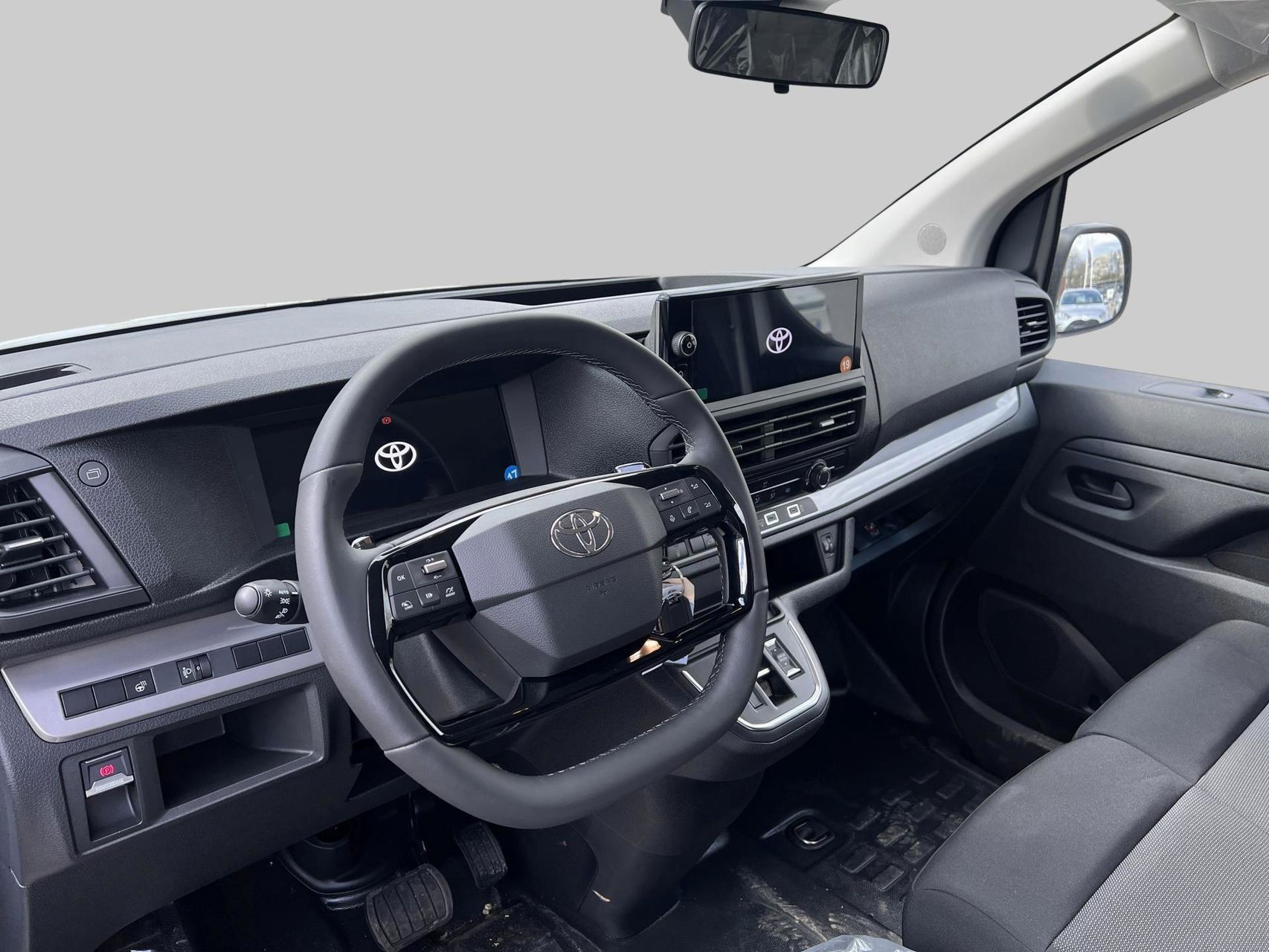 Billede af Toyota Proace Electric Long EL Comfort Master m/ 2 Skydedøre 136HK Van Aut.