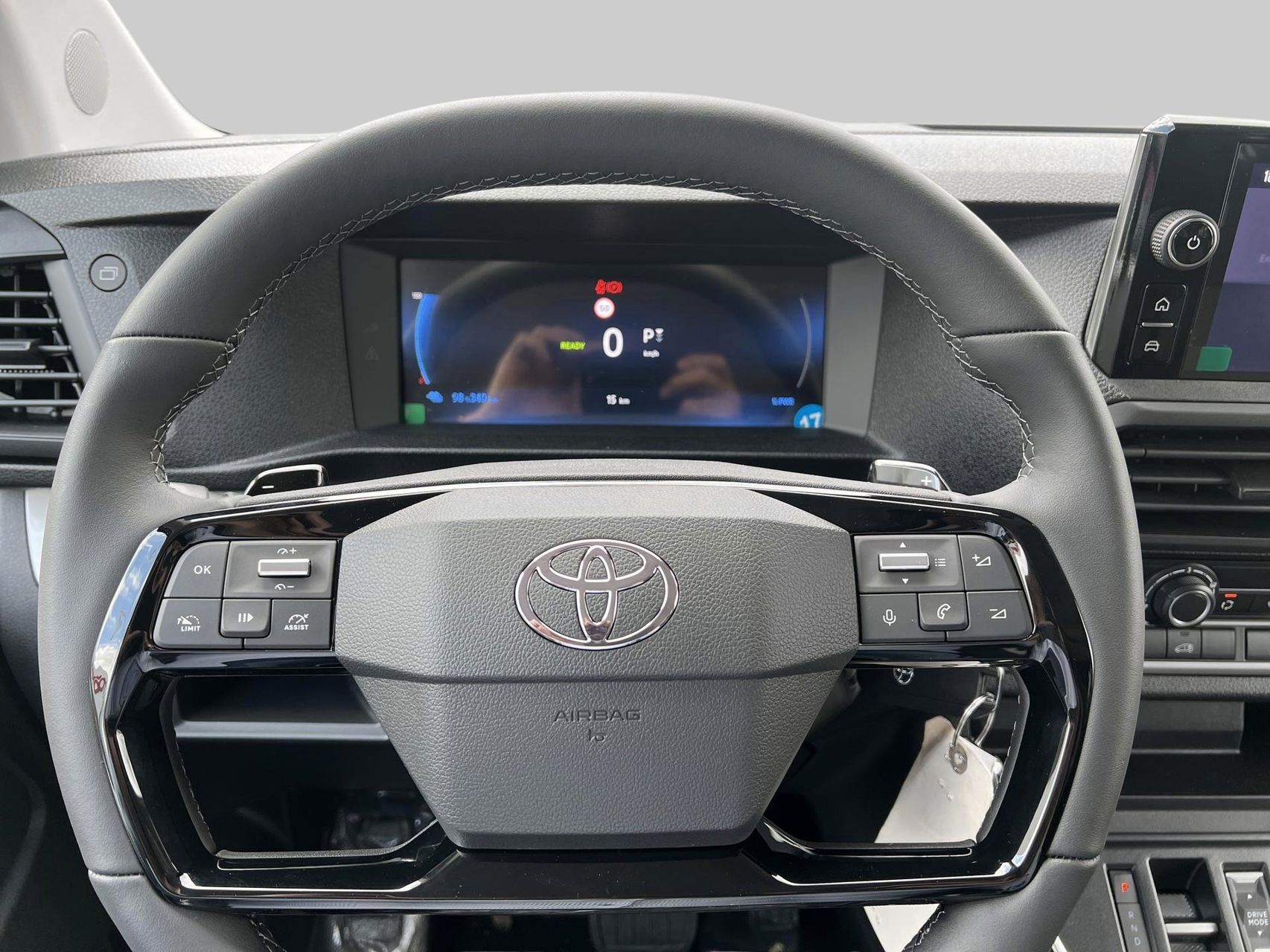 Billede af Toyota Proace Electric Long EL Comfort Master m/ 2 Skydedøre 136HK Van Aut.