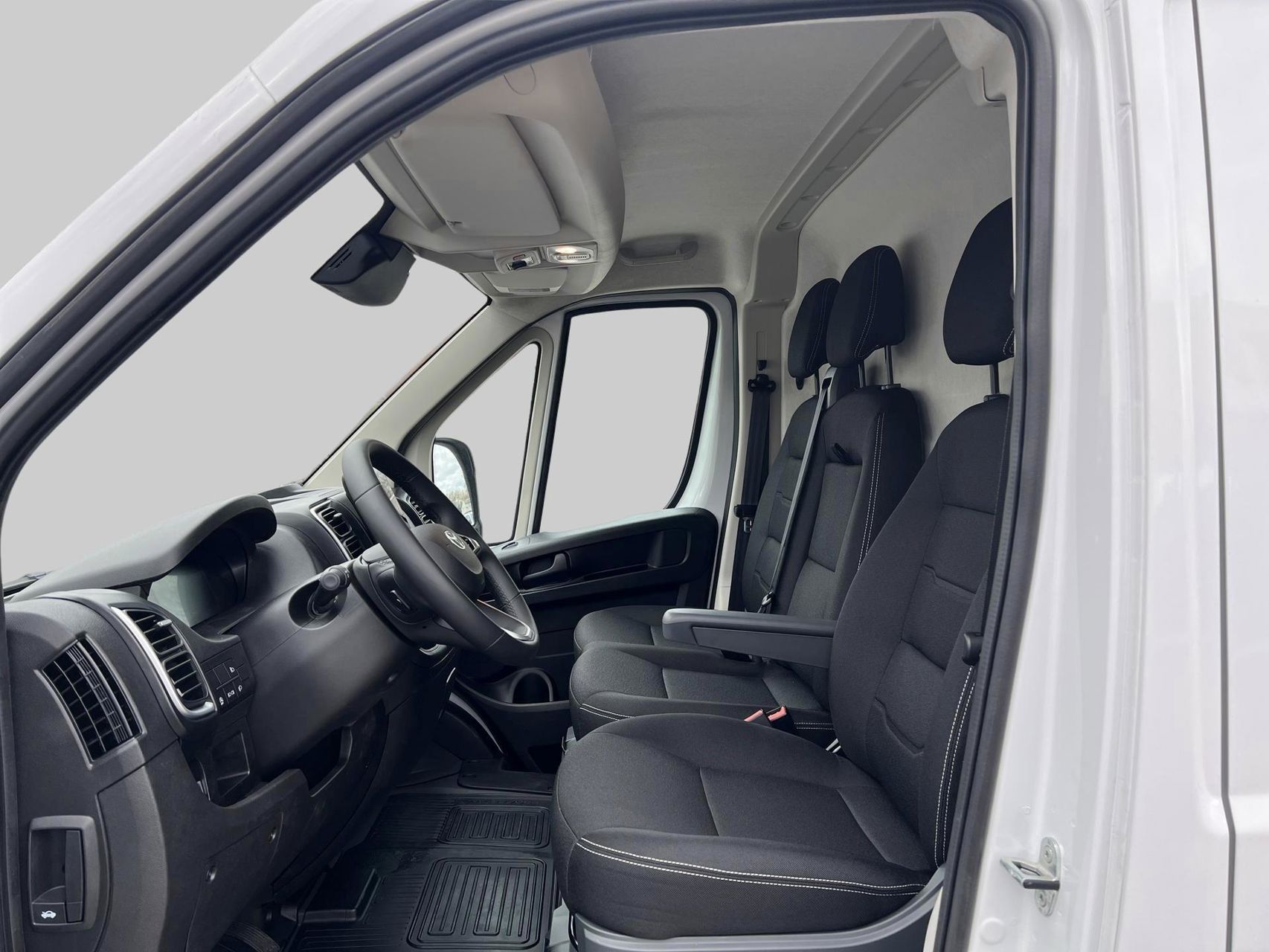 Billede af Toyota Proace Max 2.2D 140hk Medium/To skydedøre m. højt tag aut.gear Comfort Master