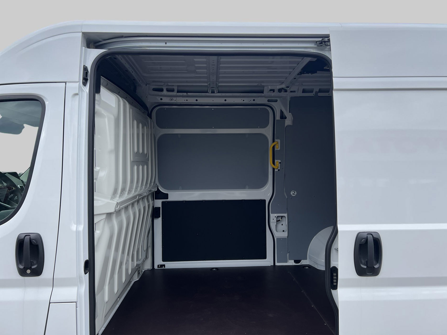 Billede af Toyota Proace Max 2.2D 140hk Medium/To skydedøre m. højt tag aut.gear Comfort Master