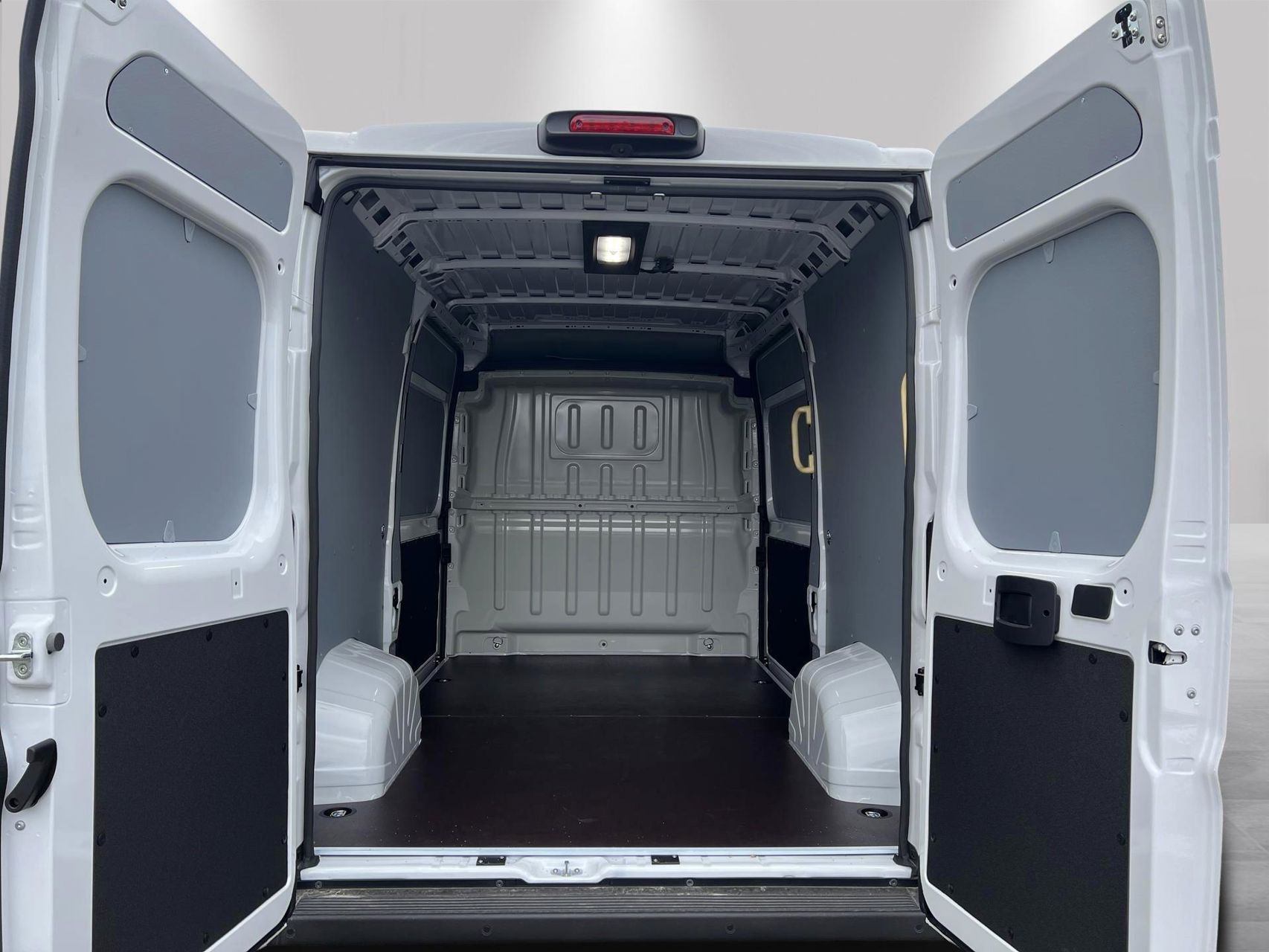 Billede af Toyota Proace Max 2.2D 140hk Medium/To skydedøre m. højt tag aut.gear Comfort Master