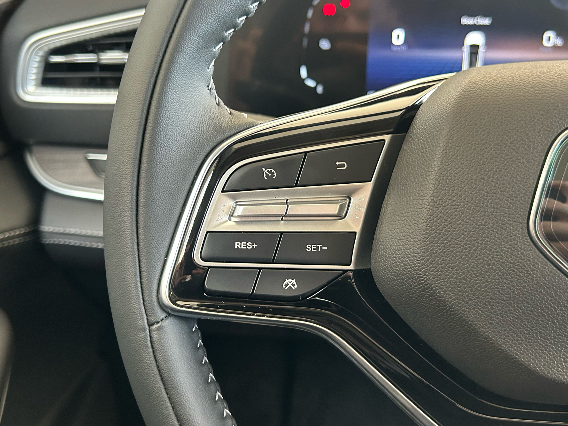 Billede af Navor E5 1,5 Plugin-hybrid Rock E-CVT 218HK 5d Aut.