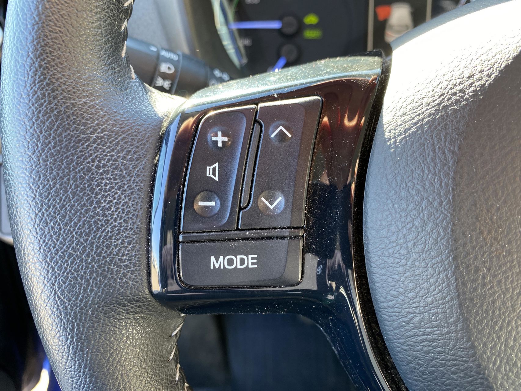 Billede af Toyota Yaris 1,5 Hybrid H3 Smartpakke E-CVT 100HK 5d Trinl. Gear