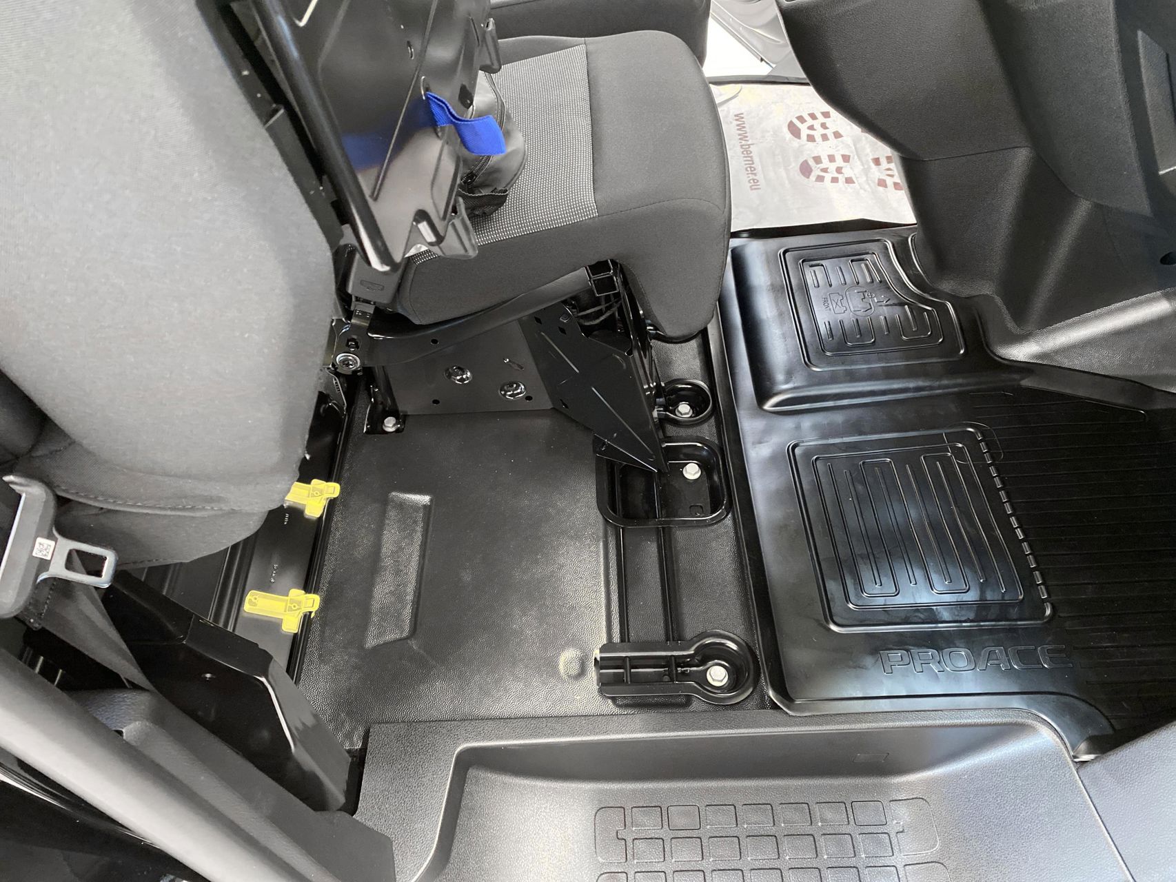 Billede af Toyota Proace Long 2,0 D Comfort Master m/Alm adskillelse - SmartCargo 144HK Van 6g