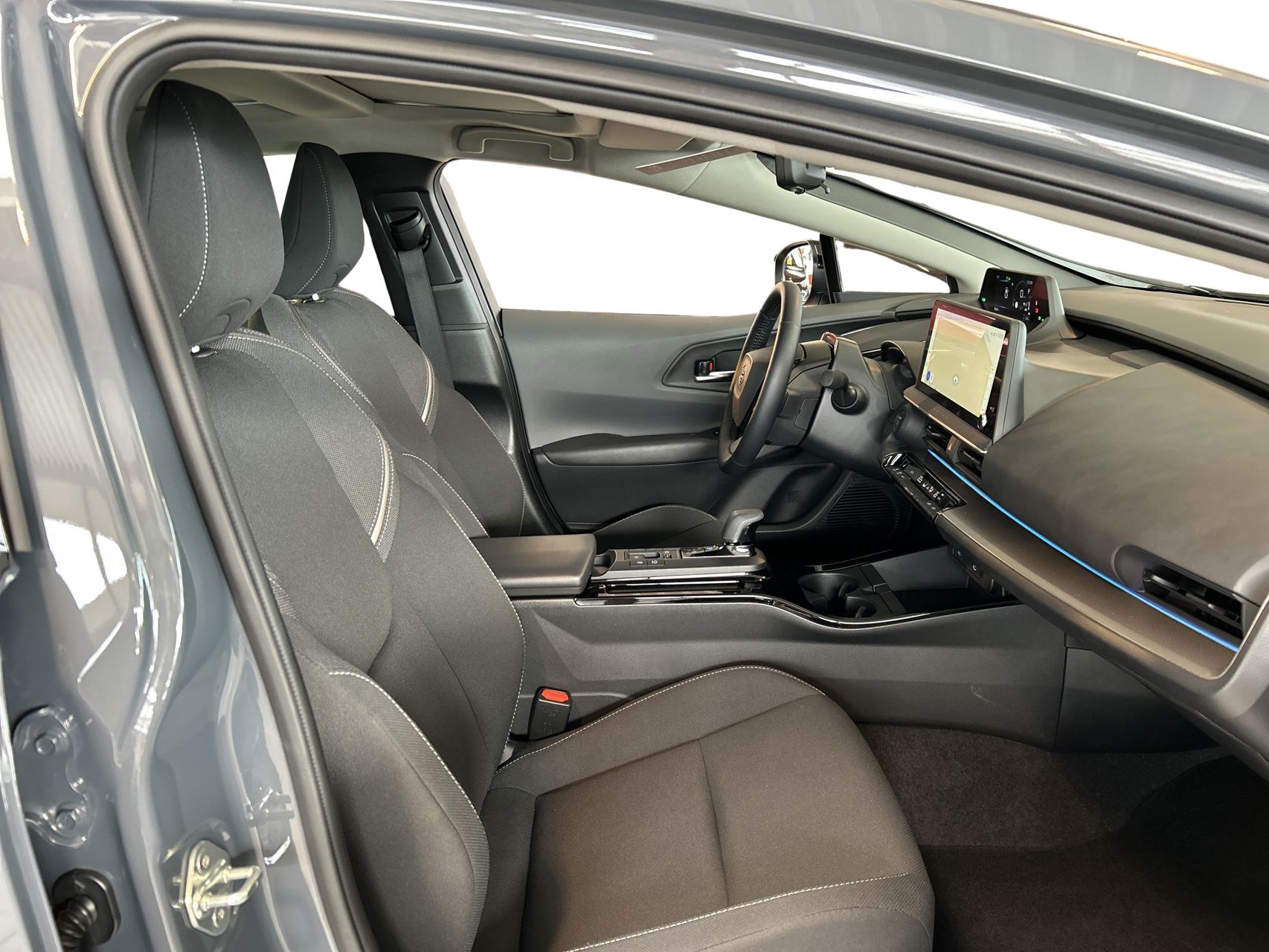 Billede af Toyota Prius Plug-in 2,0 Plugin-hybrid Elegant Panorama 223HK 5d Aut.