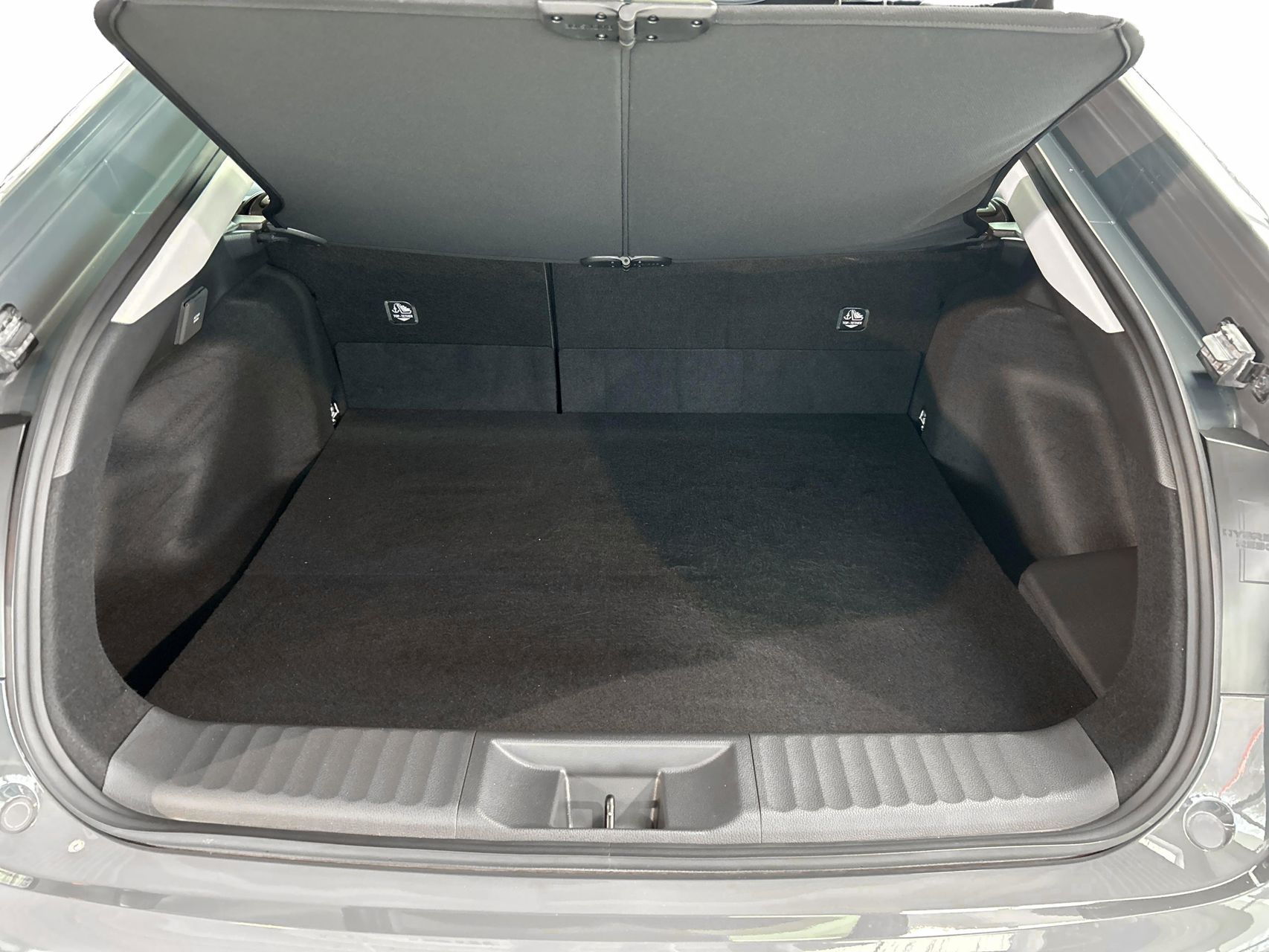 Billede af Toyota Prius Plug-in 2,0 Plugin-hybrid Elegant Panorama 223HK 5d Aut.