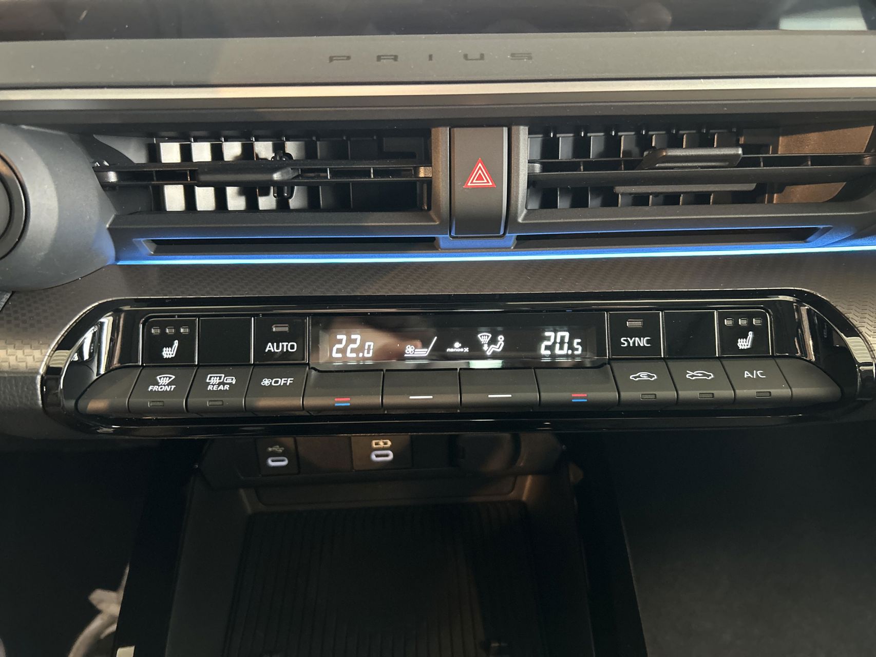 Billede af Toyota Prius Plug-in 2,0 Plugin-hybrid Elegant Panorama 223HK 5d Aut.