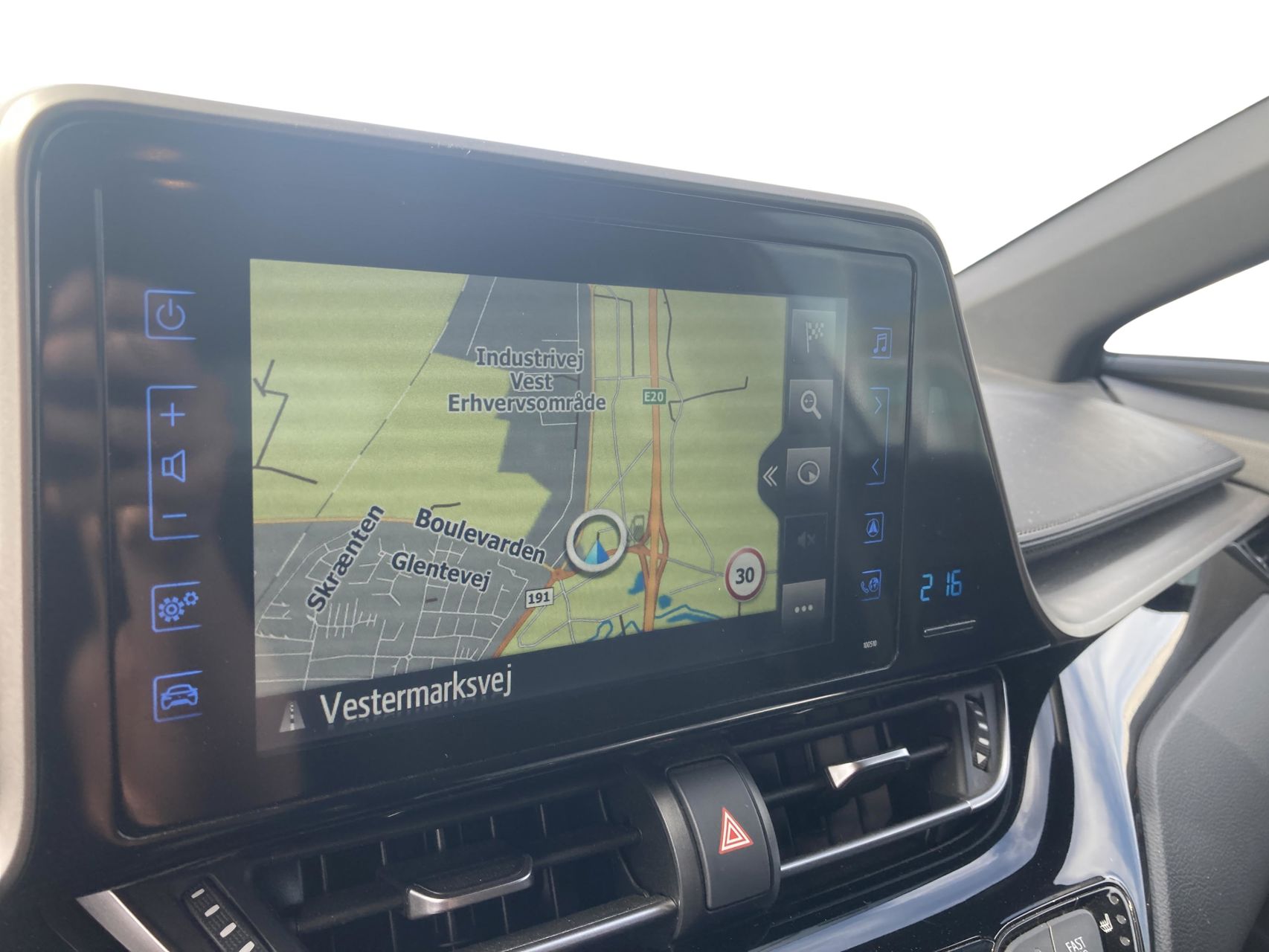 Billede af Toyota C-HR 1,8 Hybrid C-LUB Multidrive S 122HK 5d Aut.