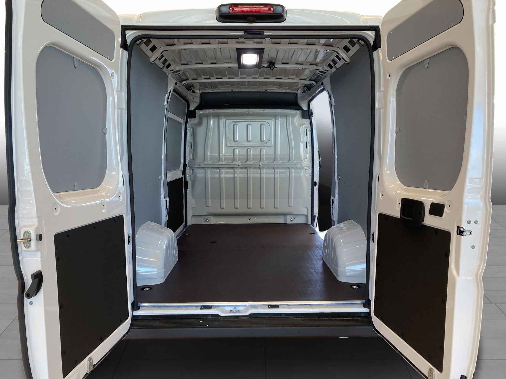 Billede af Toyota Proace Max Medium 2,2 D Comfort To skydedør m. højt tag 140HK Van 6g