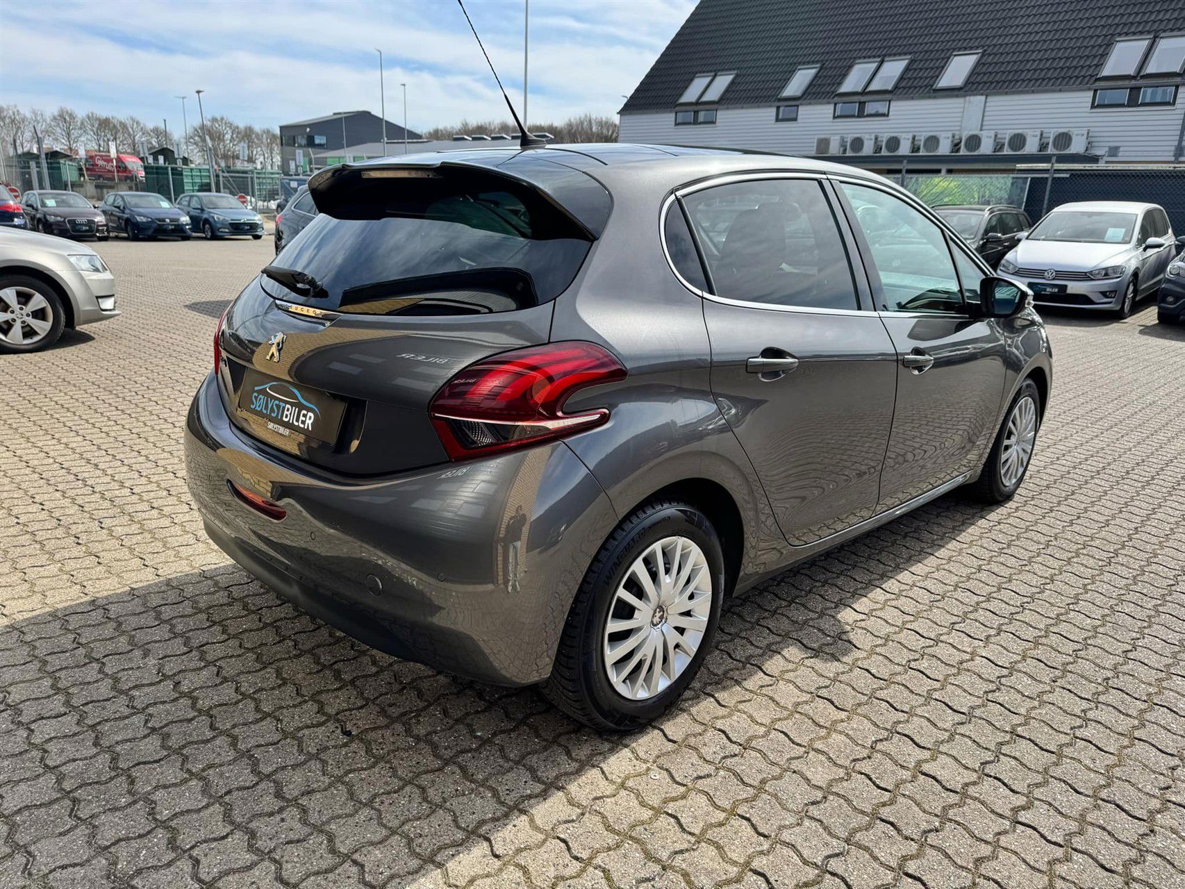 Billede af Peugeot 208 1,6 BlueHDi Allure Sky 100HK 5d