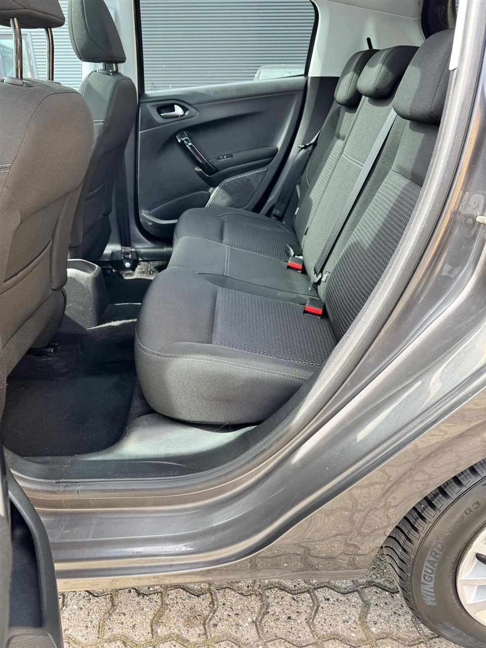 Billede af Peugeot 208 1,6 BlueHDi Allure Sky 100HK 5d