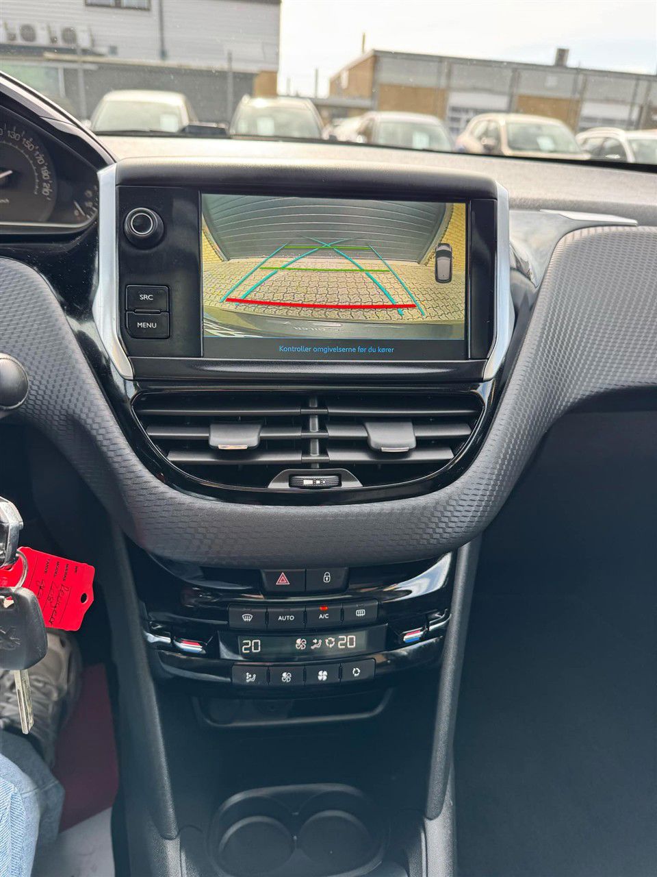 Billede af Peugeot 208 1,6 BlueHDi Allure Sky 100HK 5d