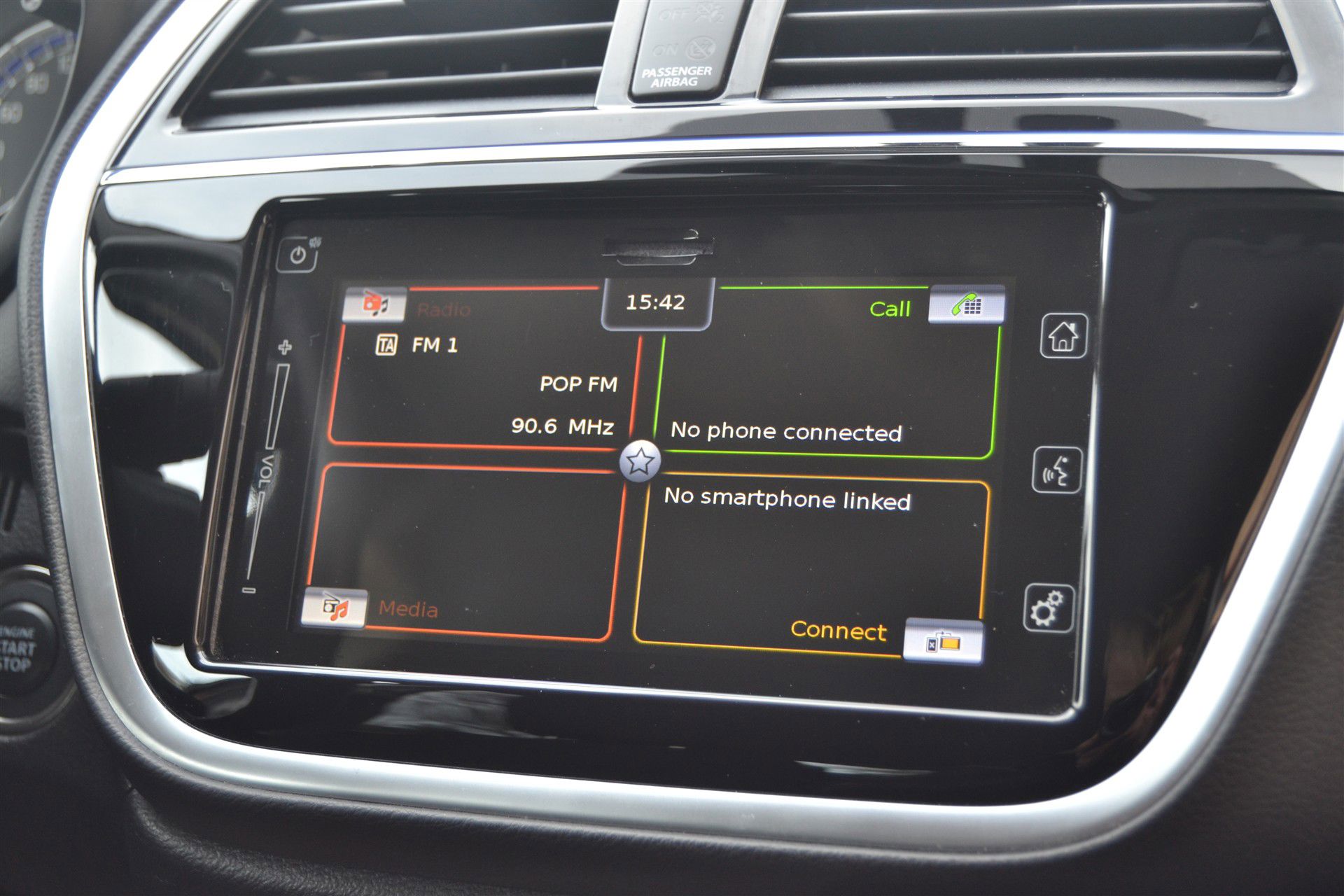 Billede af Suzuki S-Cross 1,0 Boosterjet Active 112HK 5d
