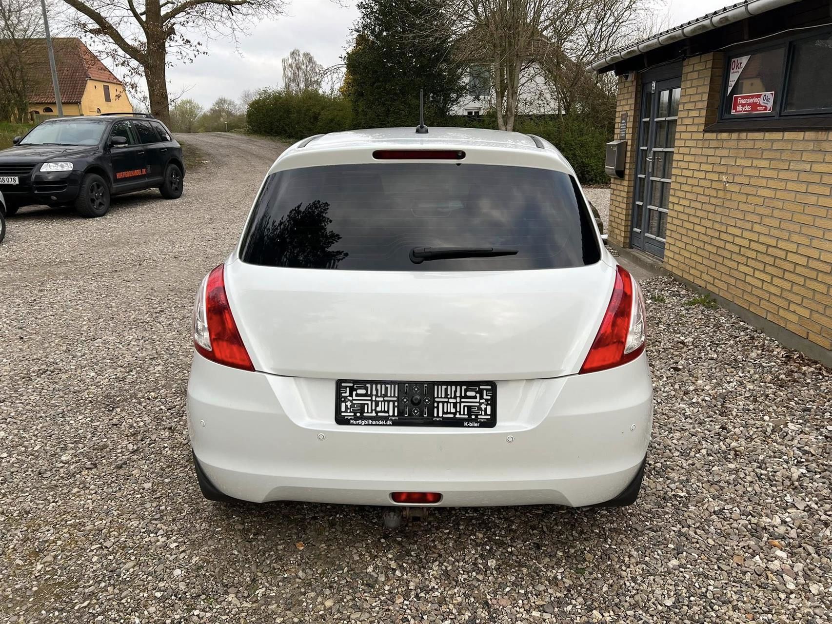 Billede af Suzuki Swift 1,2 16V GL A/C Start/Stop 94HK 3d