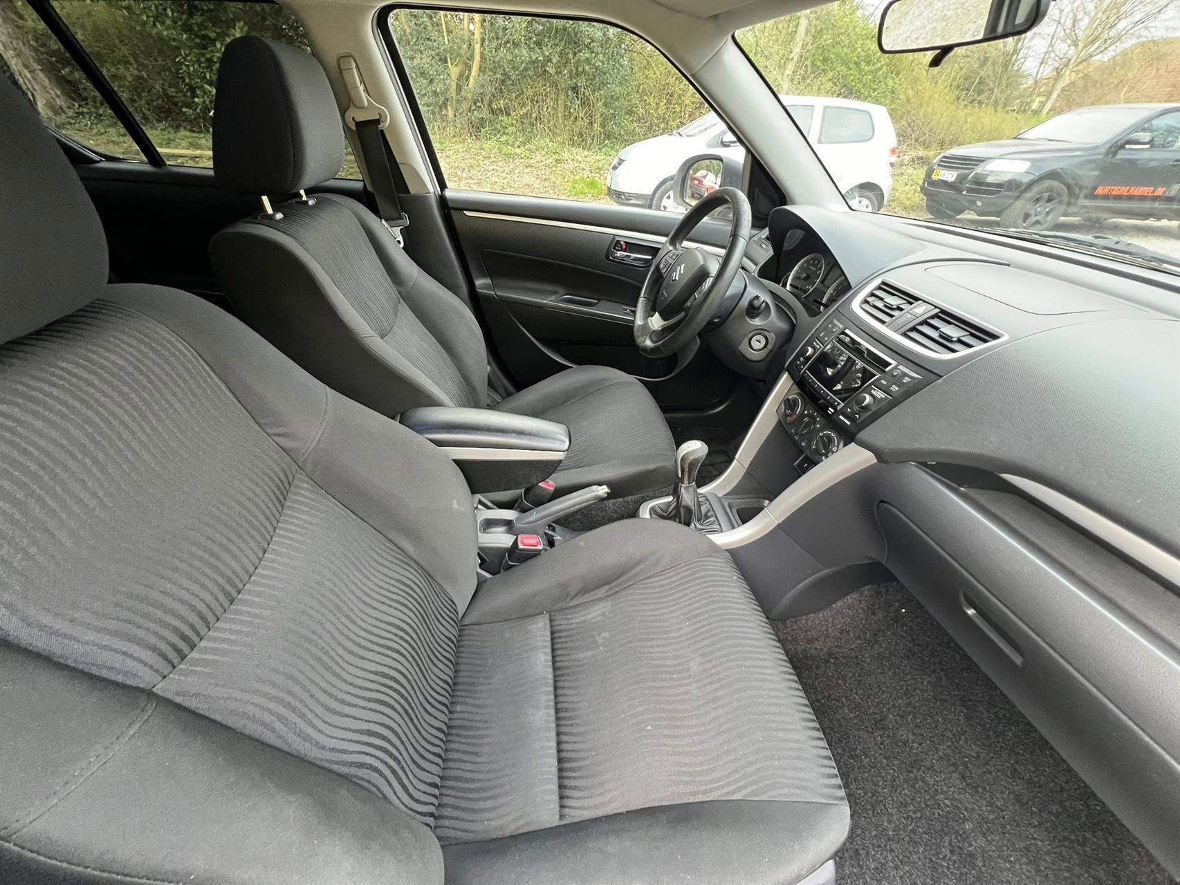 Billede af Suzuki Swift 1,2 16V GL A/C Start/Stop 94HK 3d