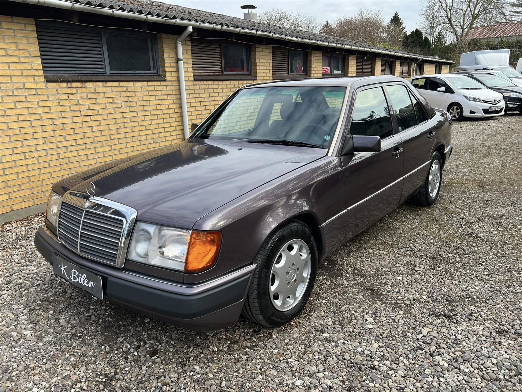 Billede af Mercedes-Benz 230E 2,3 132HK