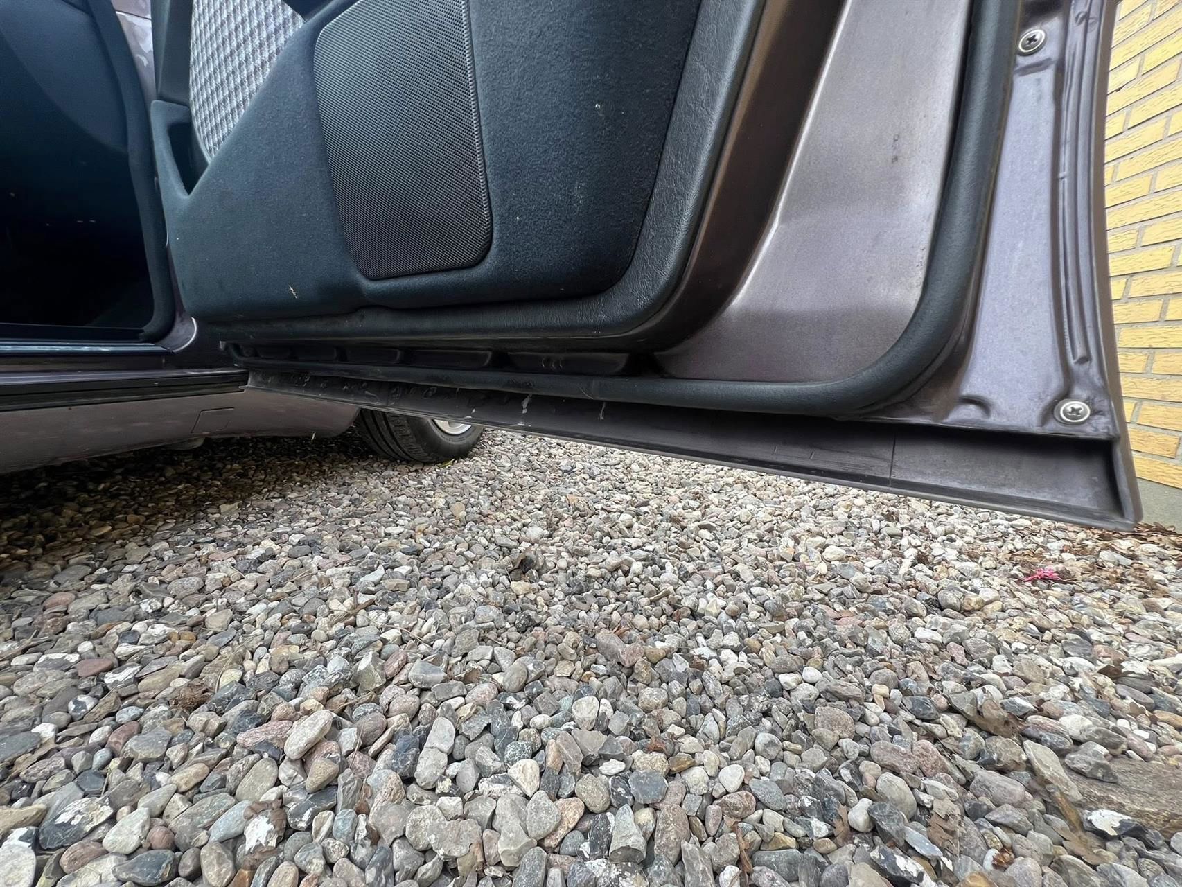 Billede af Mercedes-Benz 230E 2,3 132HK