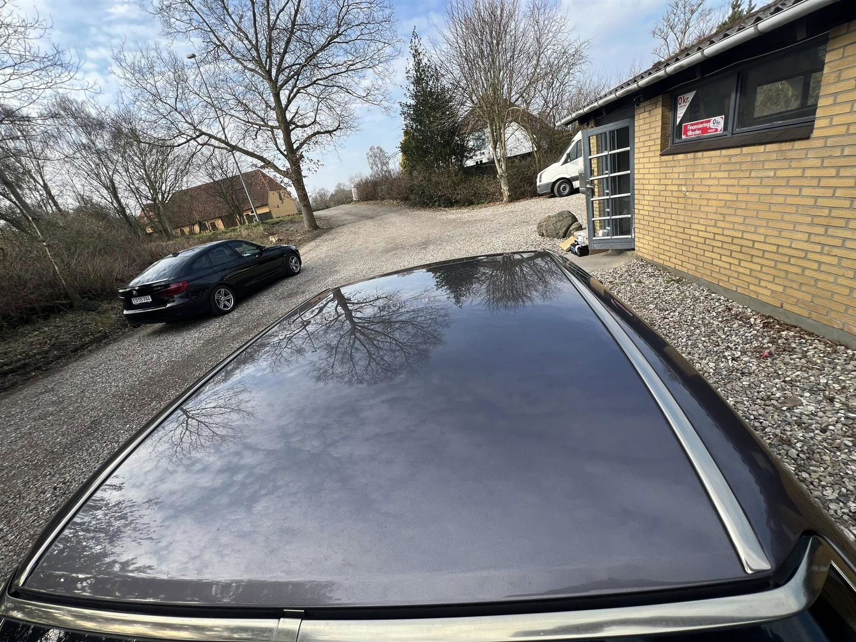 Billede af Mercedes-Benz 230E 2,3 132HK