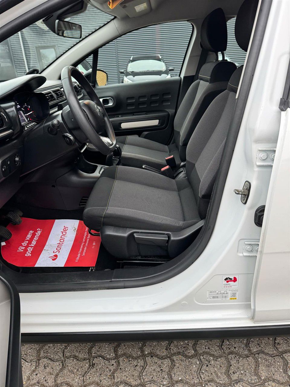 Billede af Citroën C3 1,2 PureTech Limited start/stop 82HK 5d