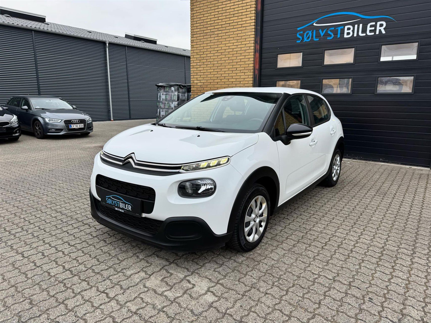 Billede af Citroën C3 1,2 PureTech Limited start/stop 82HK 5d