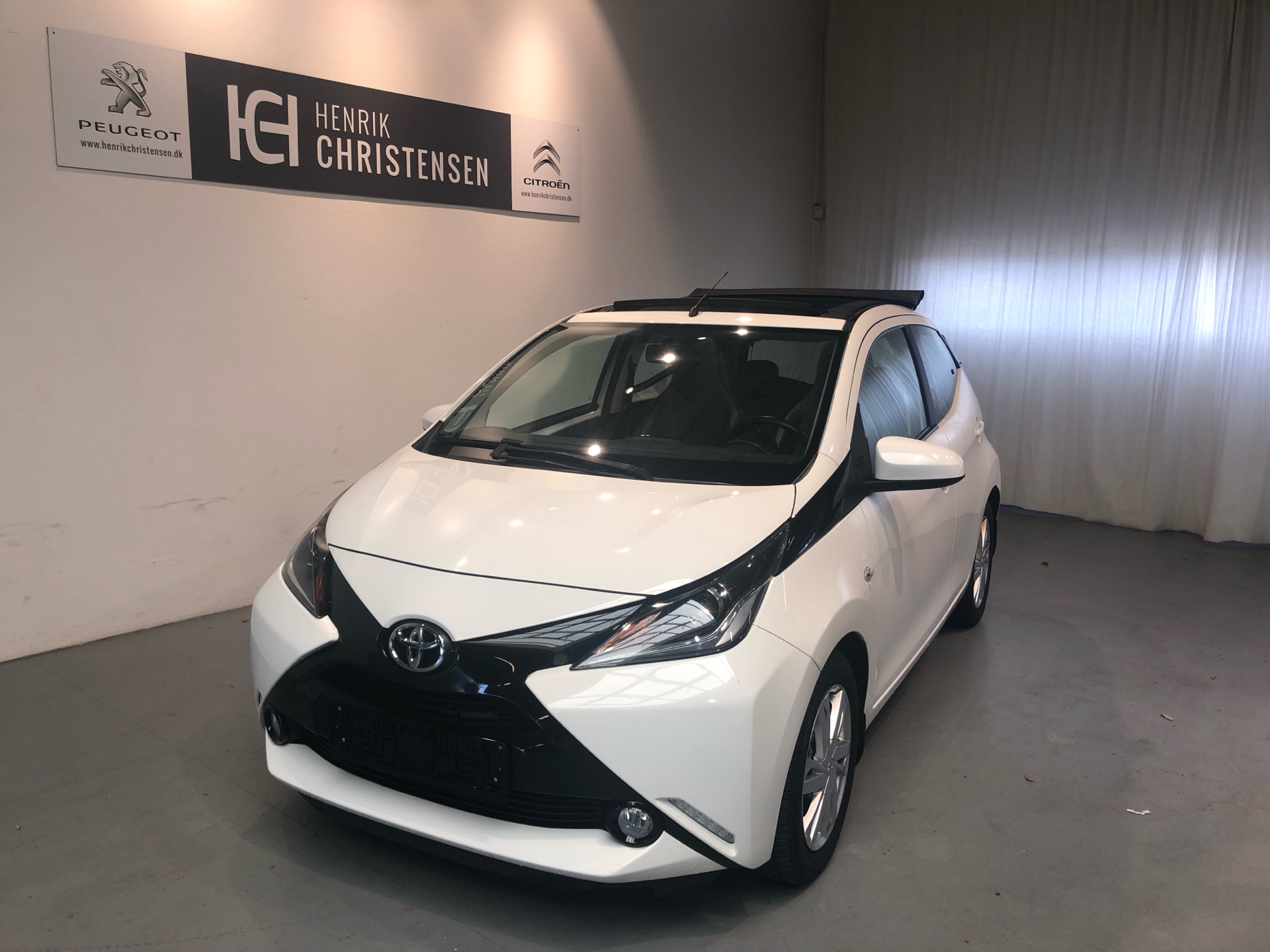 Billede af Toyota Aygo 1,0 VVT-I X-Wave Sky 69HK 5d