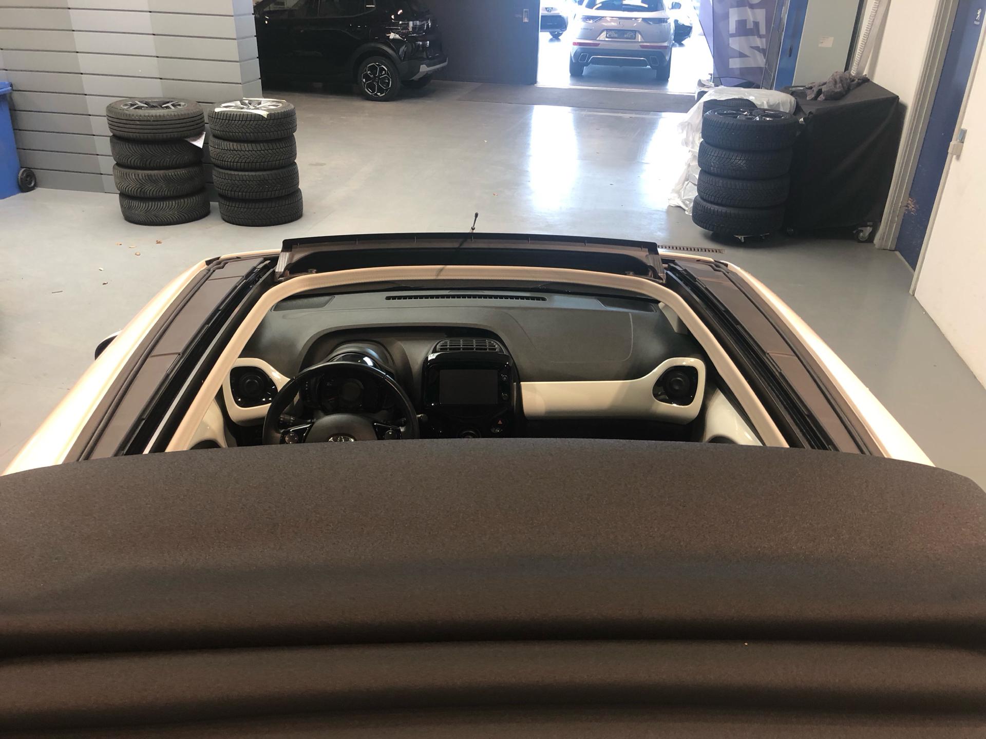 Billede af Toyota Aygo 1,0 VVT-I X-Wave Sky 69HK 5d