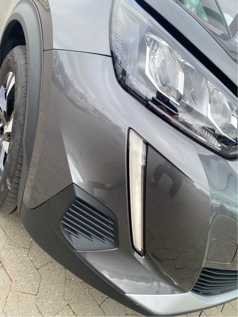 Billede af Peugeot 2008 1,2 PureTech Allure Pack EAT8 130HK 5d 8g Aut.