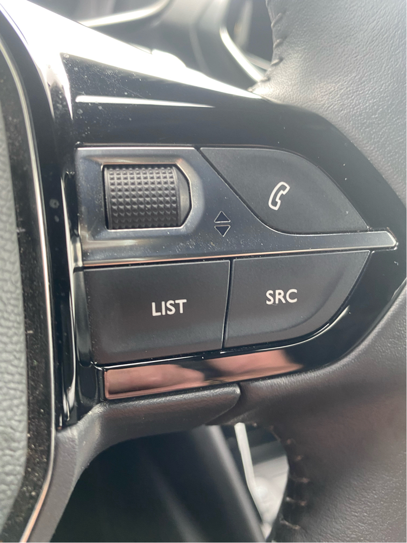 Billede af Peugeot 2008 1,2 PureTech Allure Pack EAT8 130HK 5d 8g Aut.