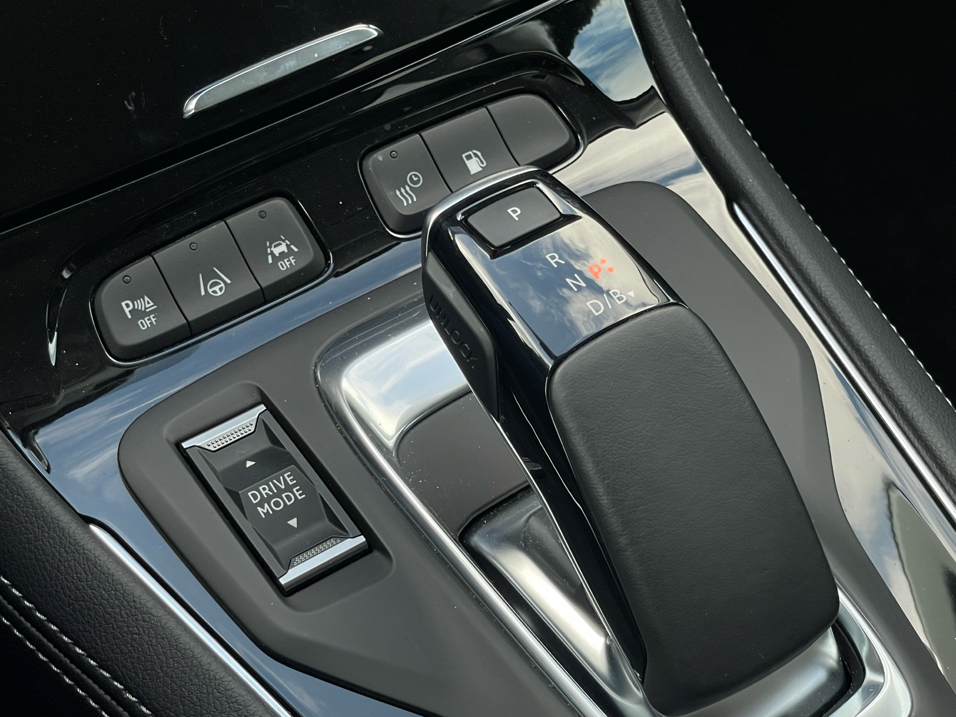 Billede af Opel Grandland 1,6 PHEV  Plugin-hybrid GSE AWD 300HK 5d 8g Aut.