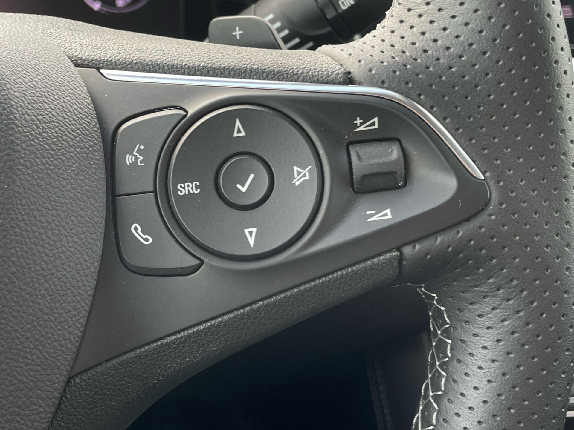 Billede af Opel Grandland 1,6 PHEV  Plugin-hybrid GSE AWD 300HK 5d 8g Aut.