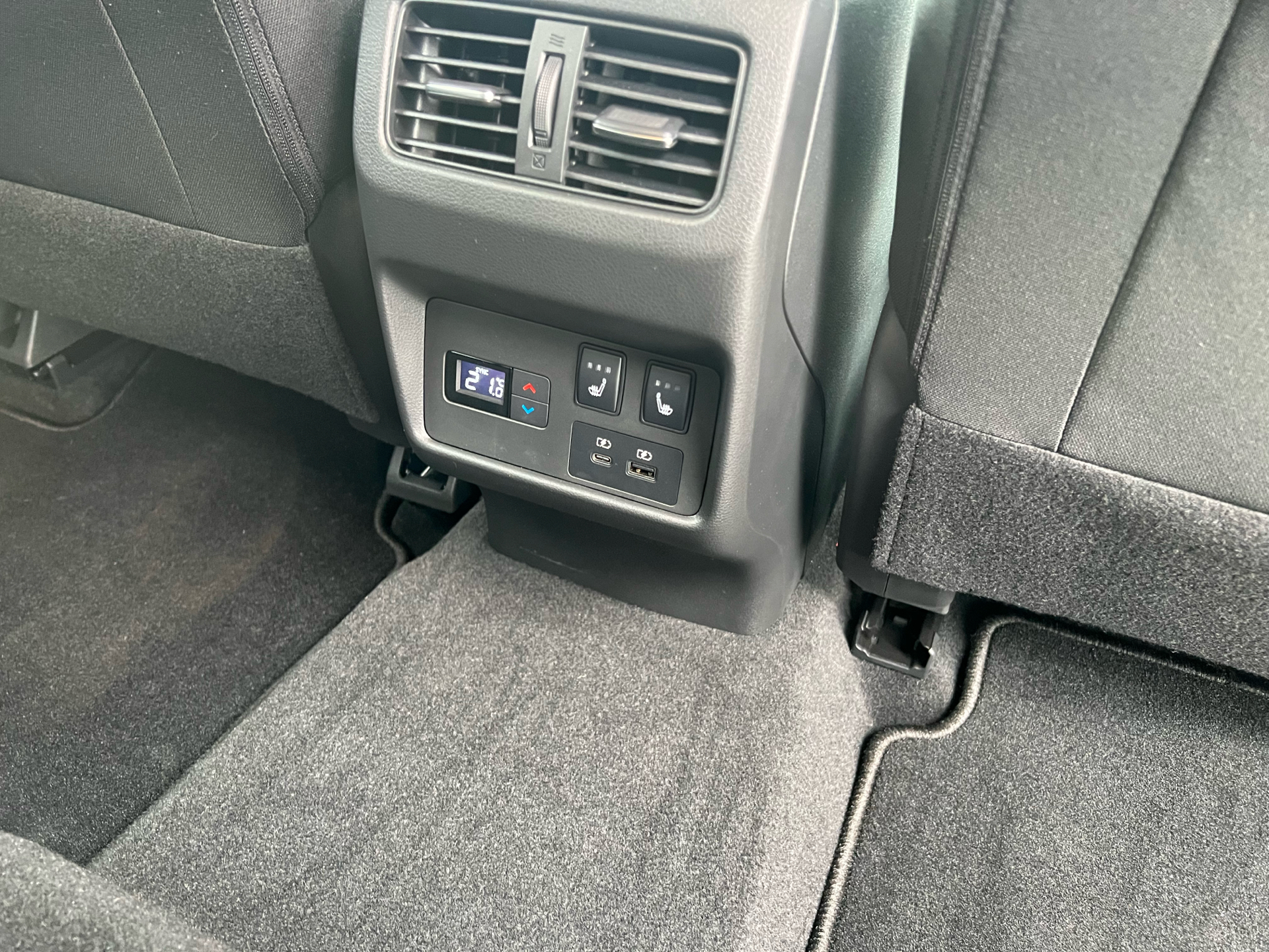 Billede af Nissan X-Trail 1,5 Hybrid N-Connecta e-4orce 210HK 5d Aut.