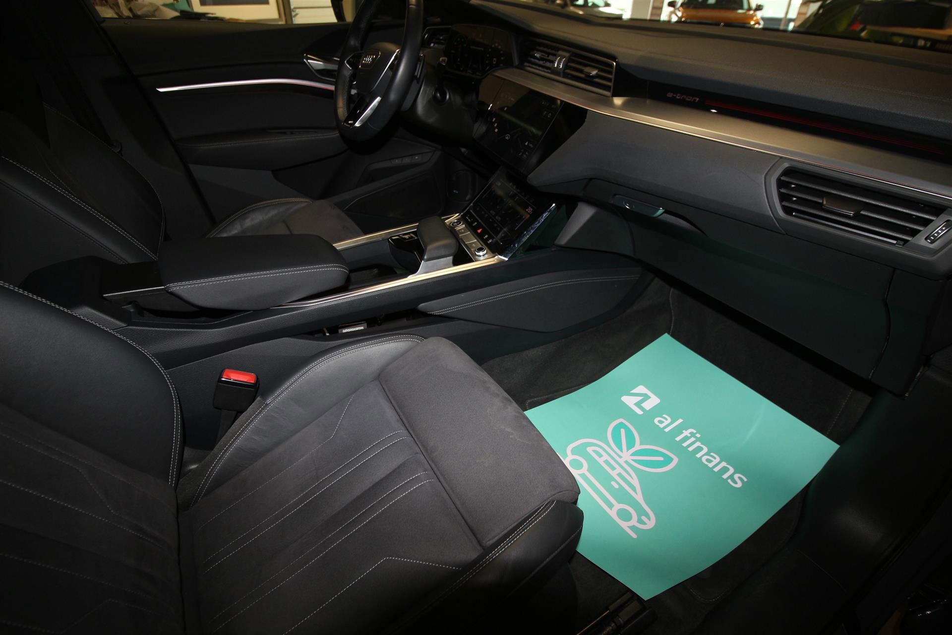 Billede af Audi Q8 50 E-tron Prestige Quattro 340HK 5d Aut.