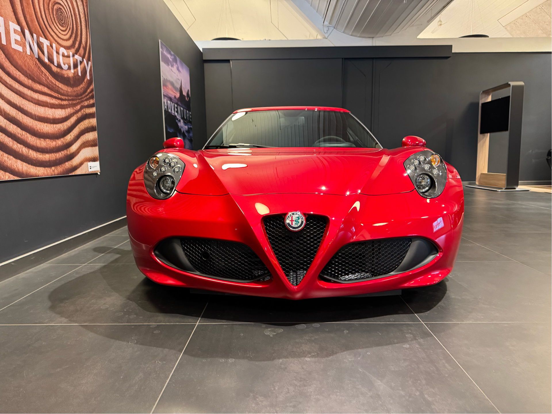 Billede af Alfa Romeo 4C 1,7 Turbo TCT 240HK 2d 6g Aut.