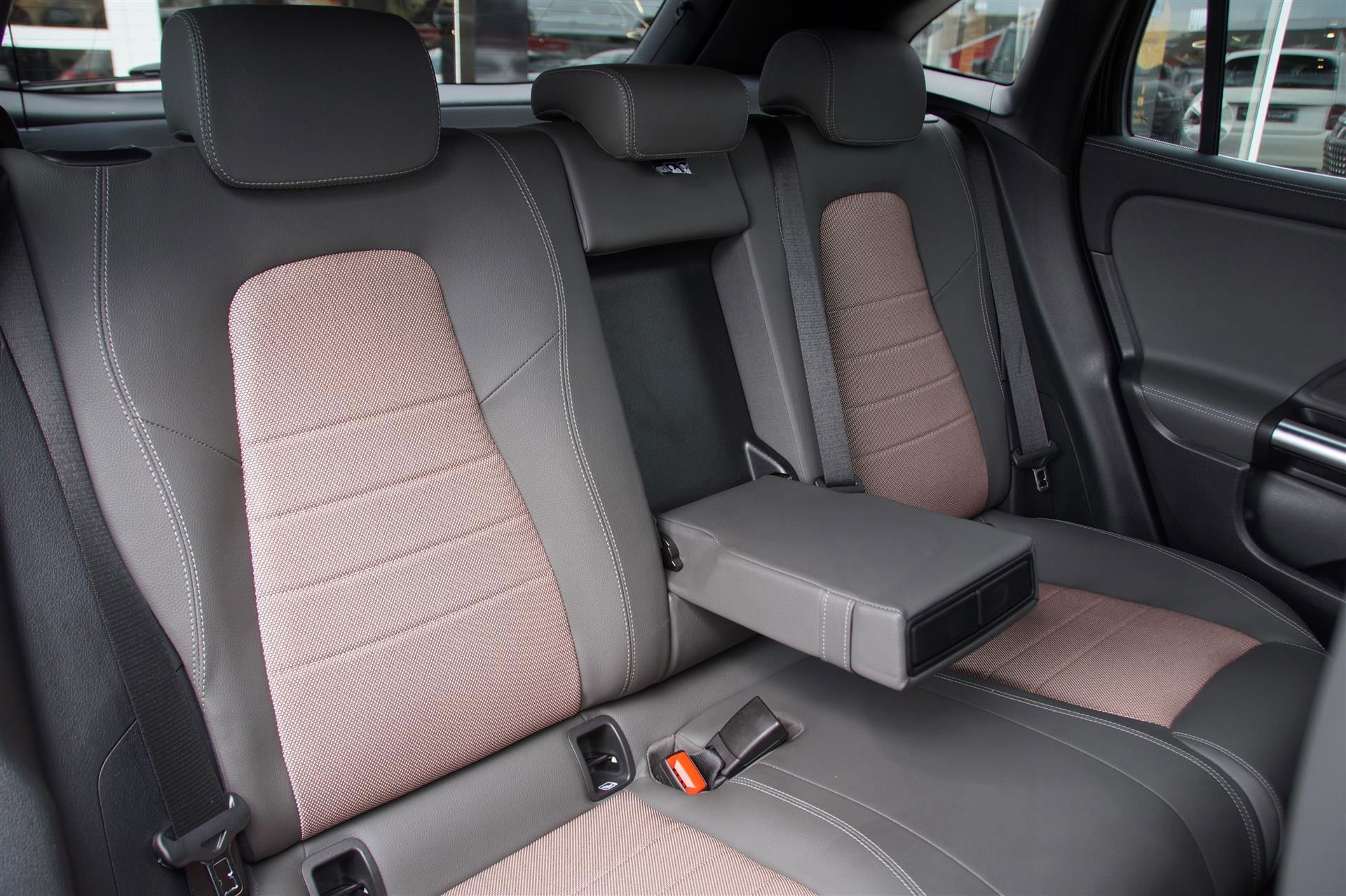 Billede af Mercedes-Benz EQA 250 EL Progressive 190HK 5d Aut.