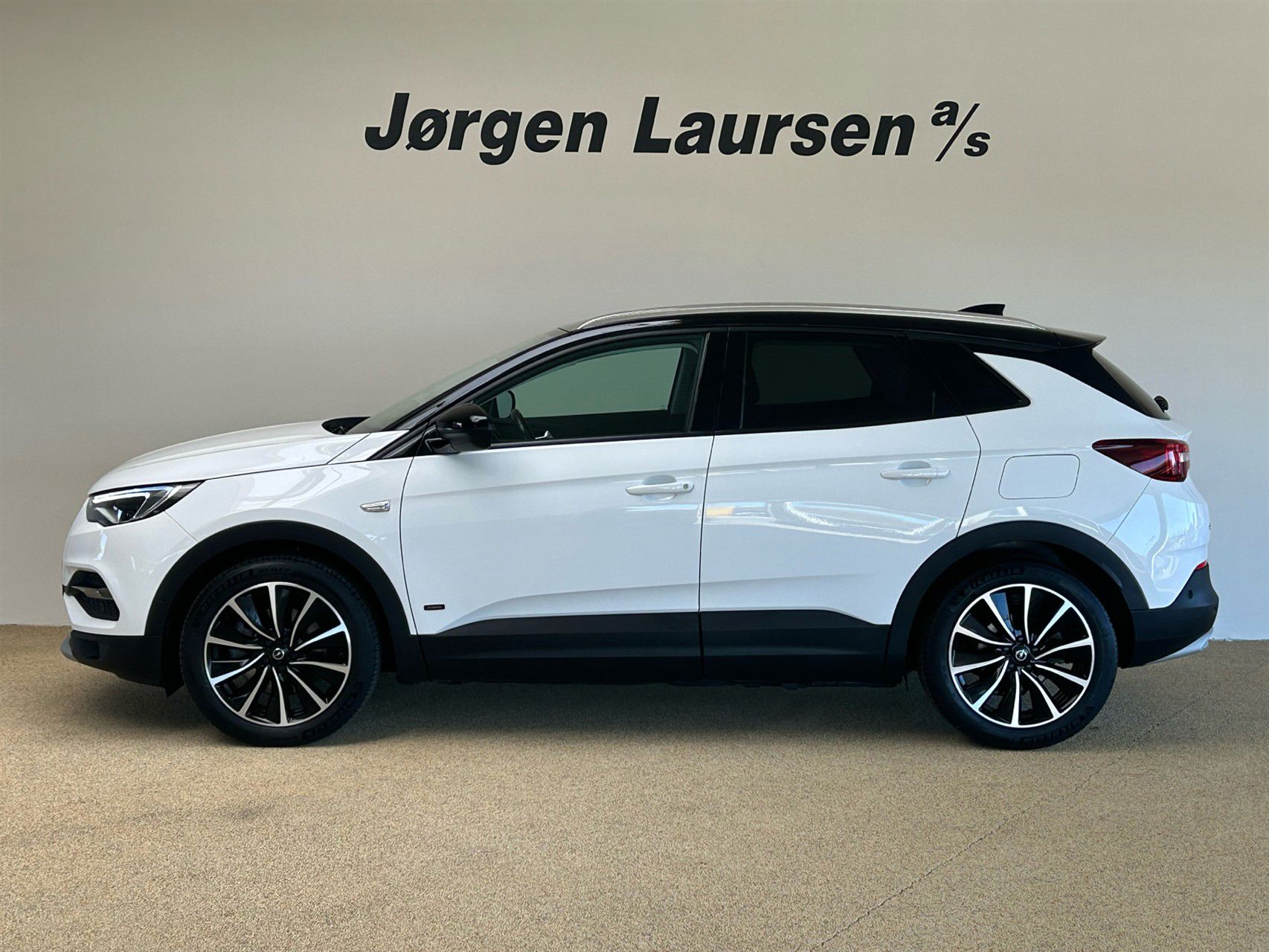 Billede af Opel Grandland X 1,6 PHEV  Plugin-hybrid Ultimate 225HK 5d 8g Aut.