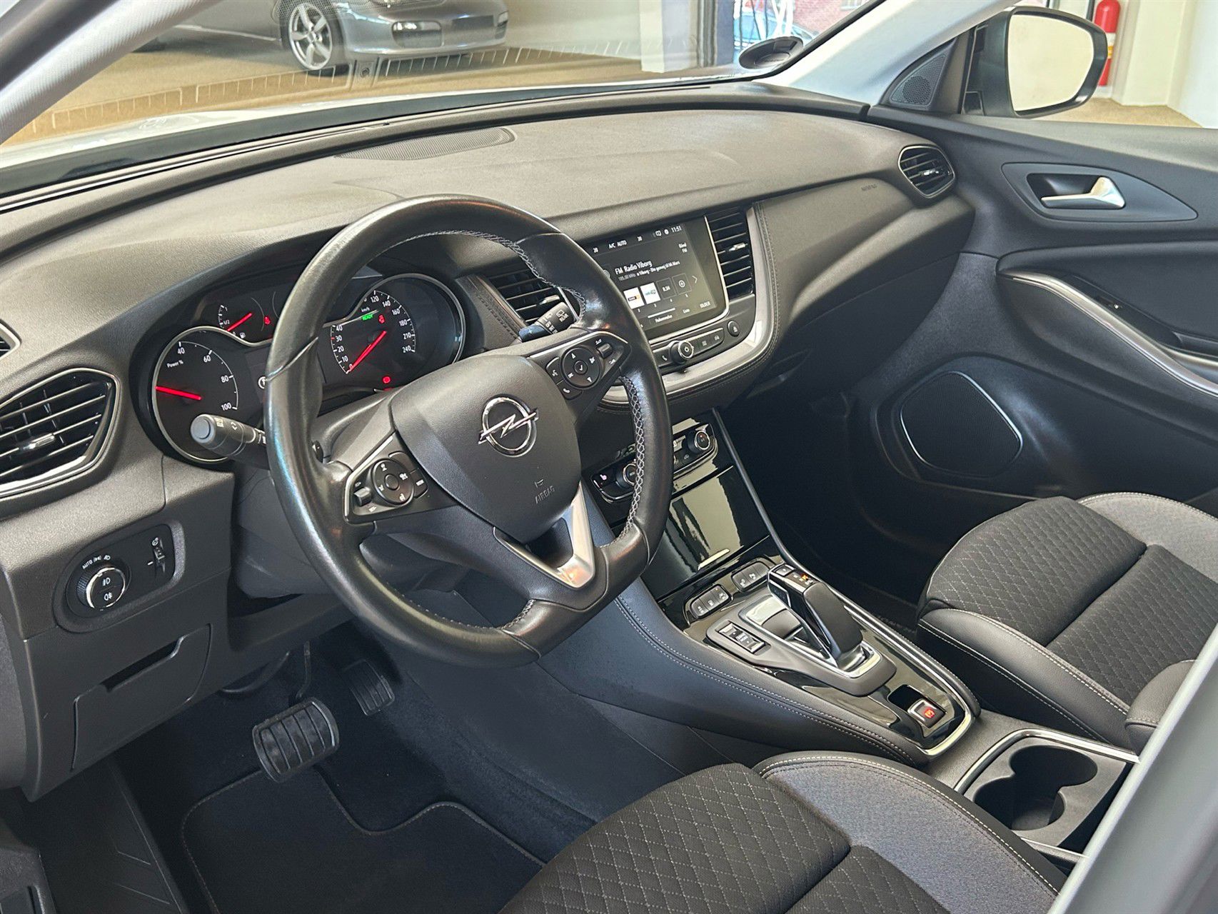 Billede af Opel Grandland X 1,6 PHEV  Plugin-hybrid Ultimate 225HK 5d 8g Aut.