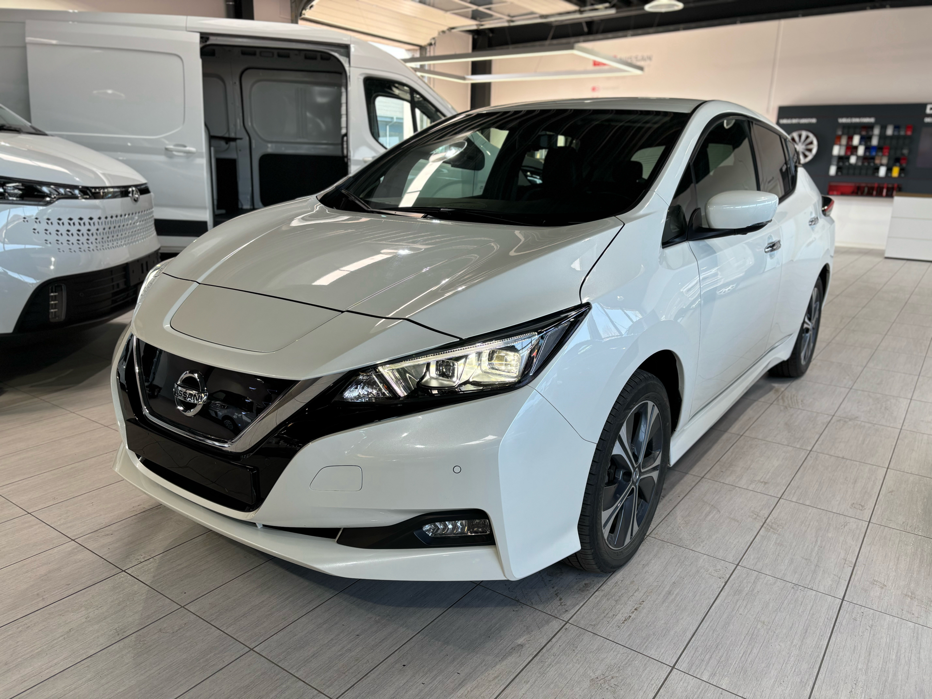 Billede af Nissan Leaf EL Tekna 62 kWh 214HK 5d Aut.