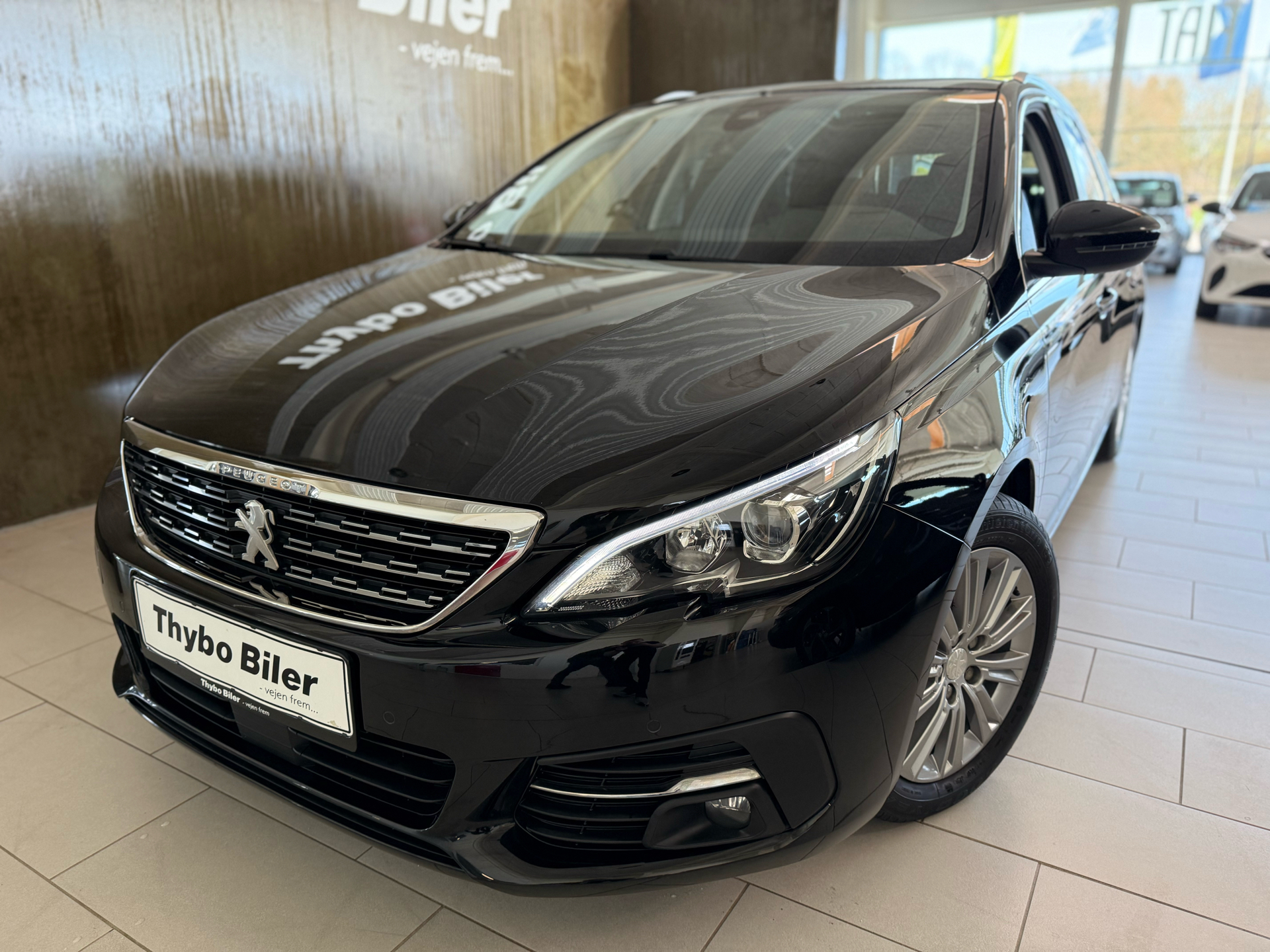 Billede af Peugeot 308 SW 1,2 e-THP Selection Sky 130HK Stc