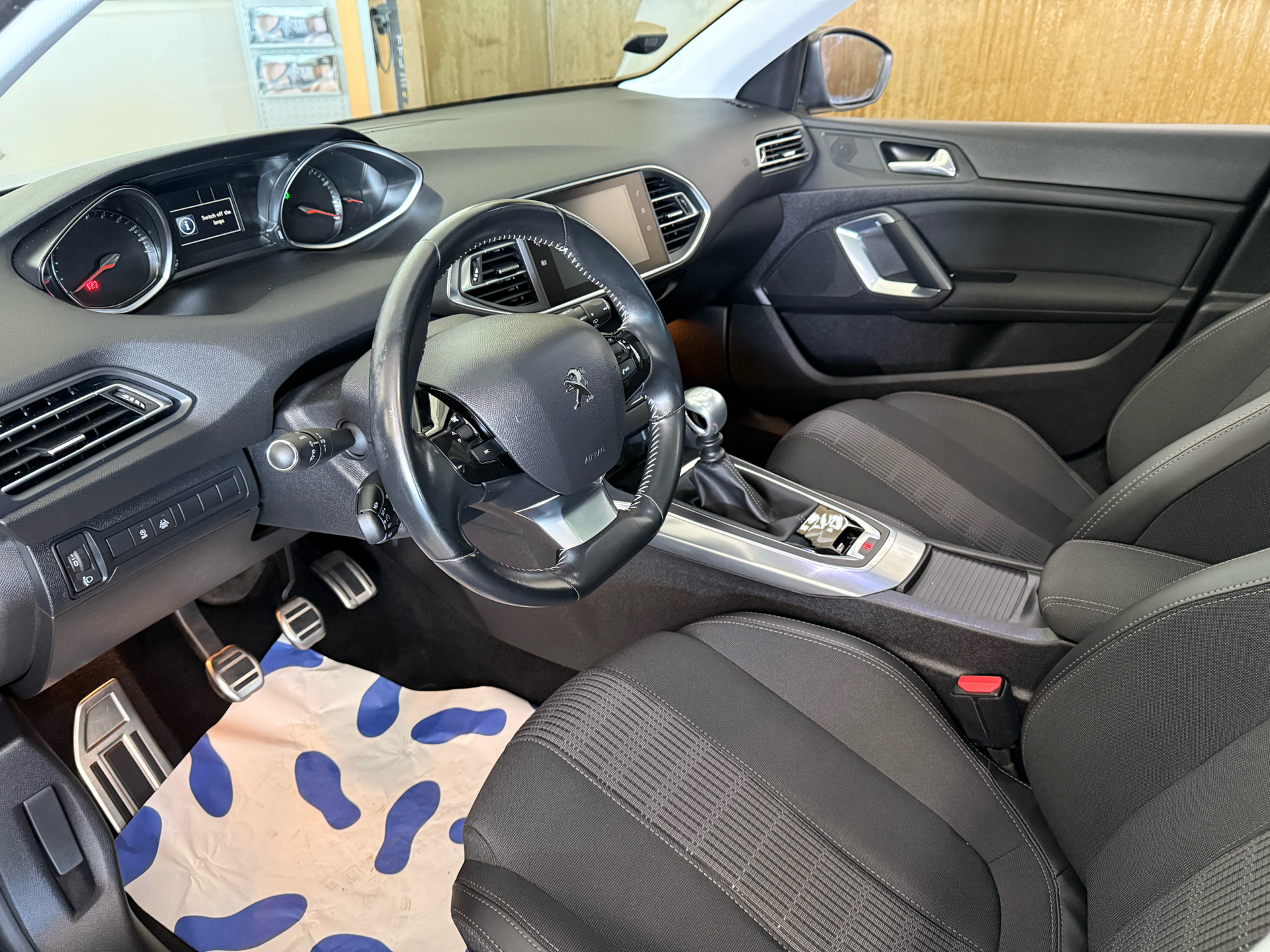 Billede af Peugeot 308 SW 1,2 e-THP Selection Sky 130HK Stc