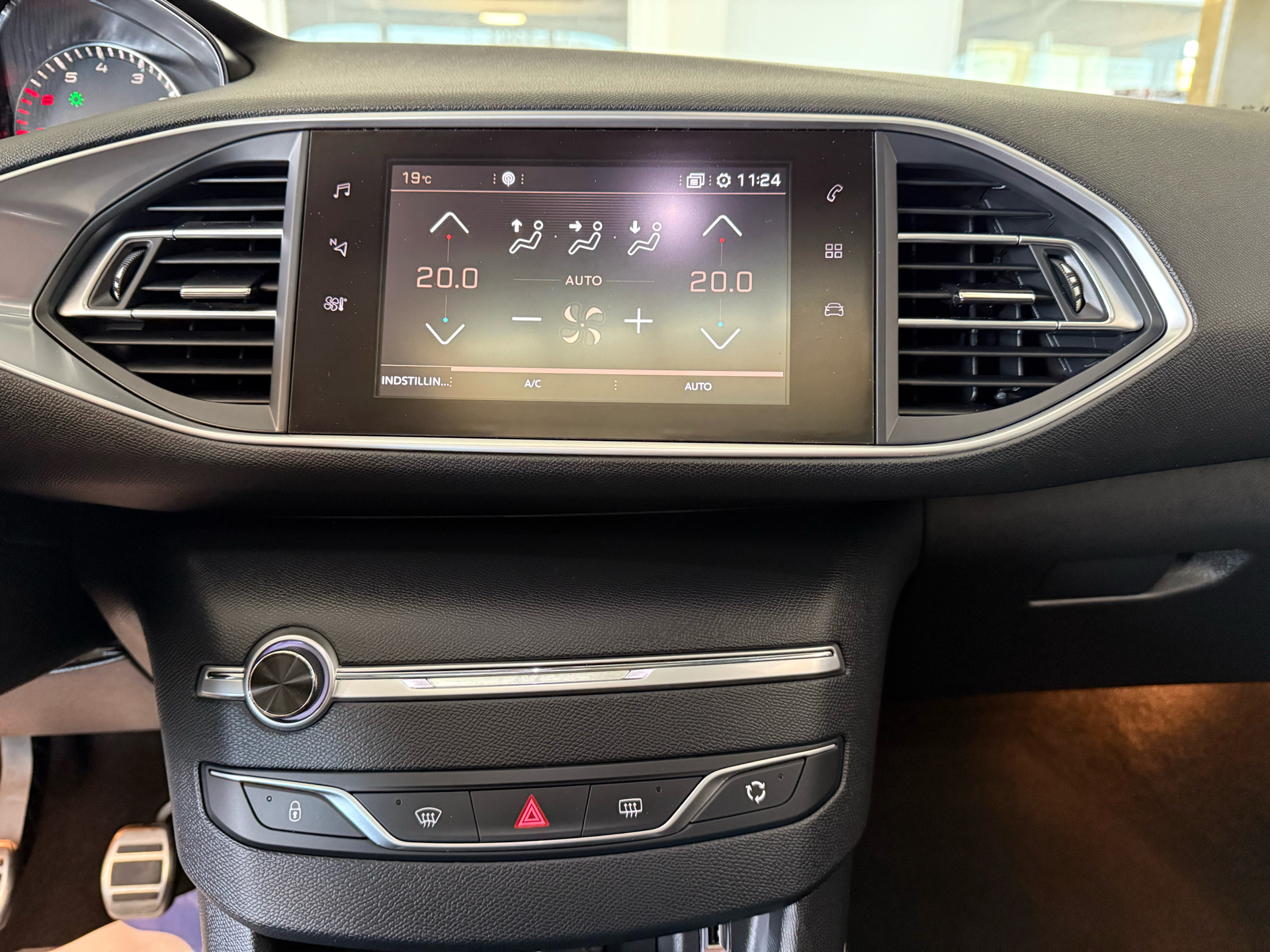 Billede af Peugeot 308 SW 1,2 e-THP Selection Sky 130HK Stc