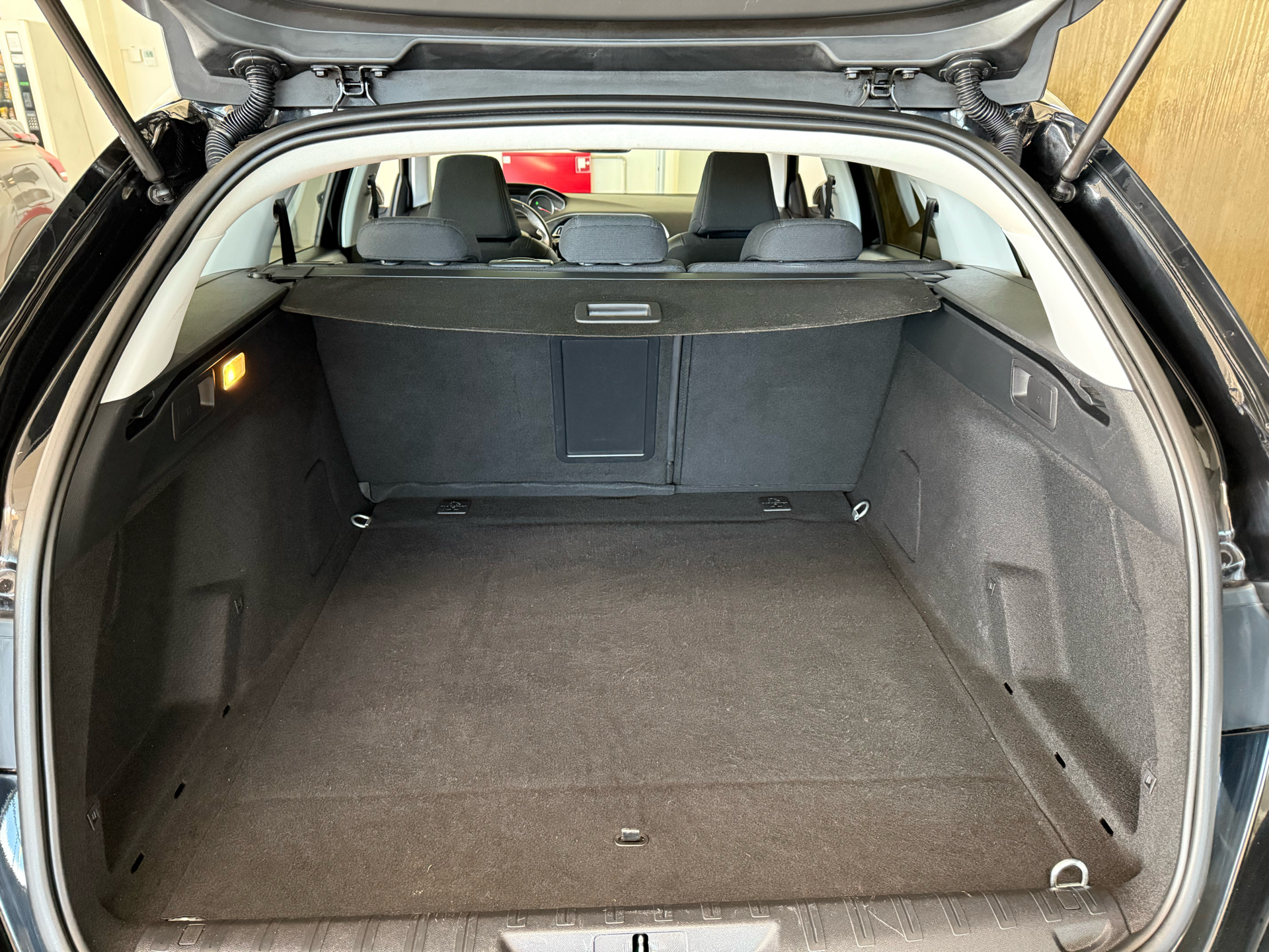 Billede af Peugeot 308 SW 1,2 e-THP Selection Sky 130HK Stc