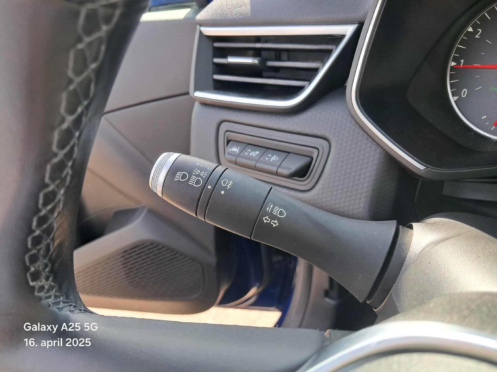 Billede af Renault Clio 1,0 TCE Zen 100HK 5d