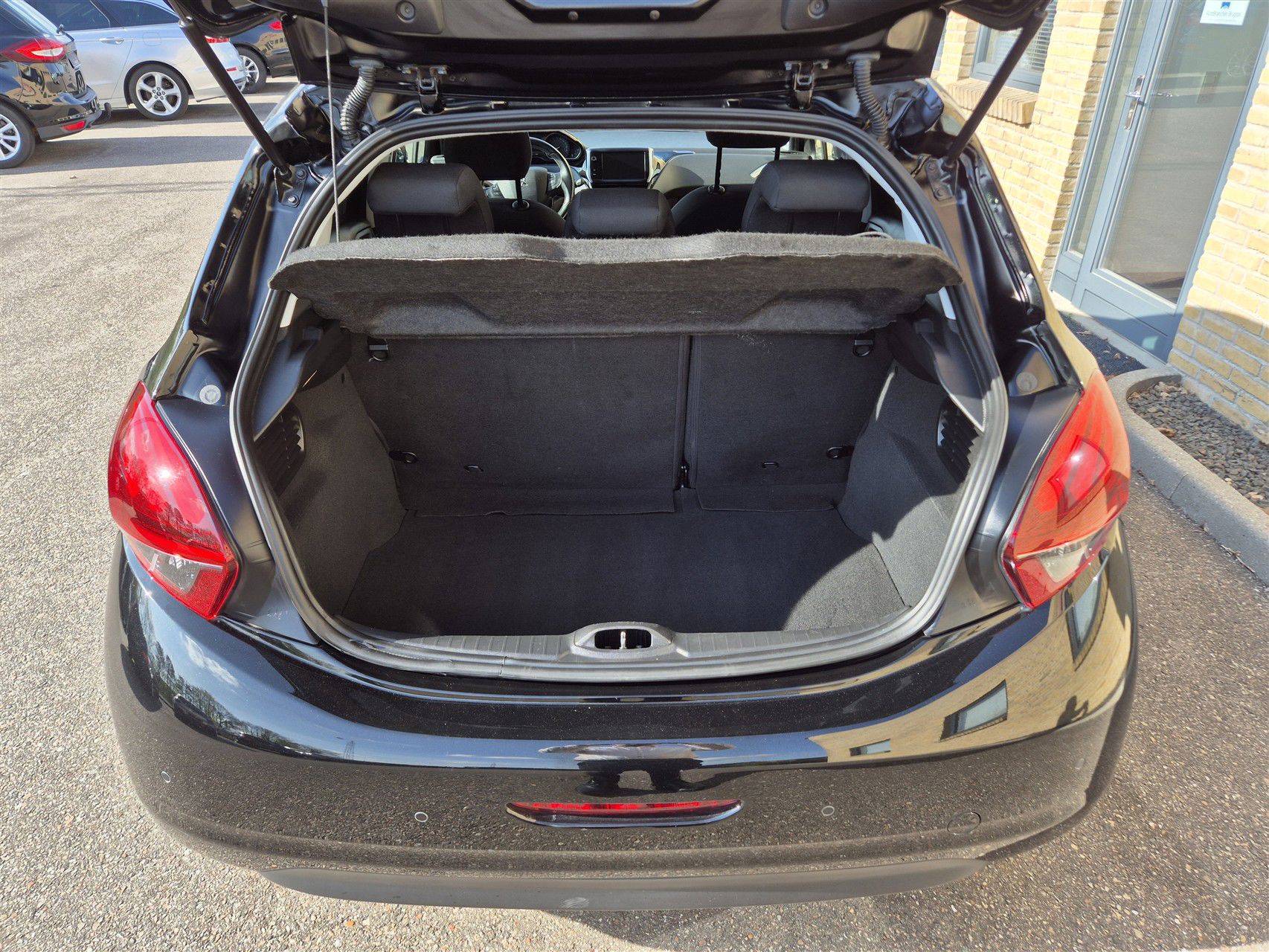Billede af Peugeot 208 1,2 PureTech Allure+ 82HK 5d