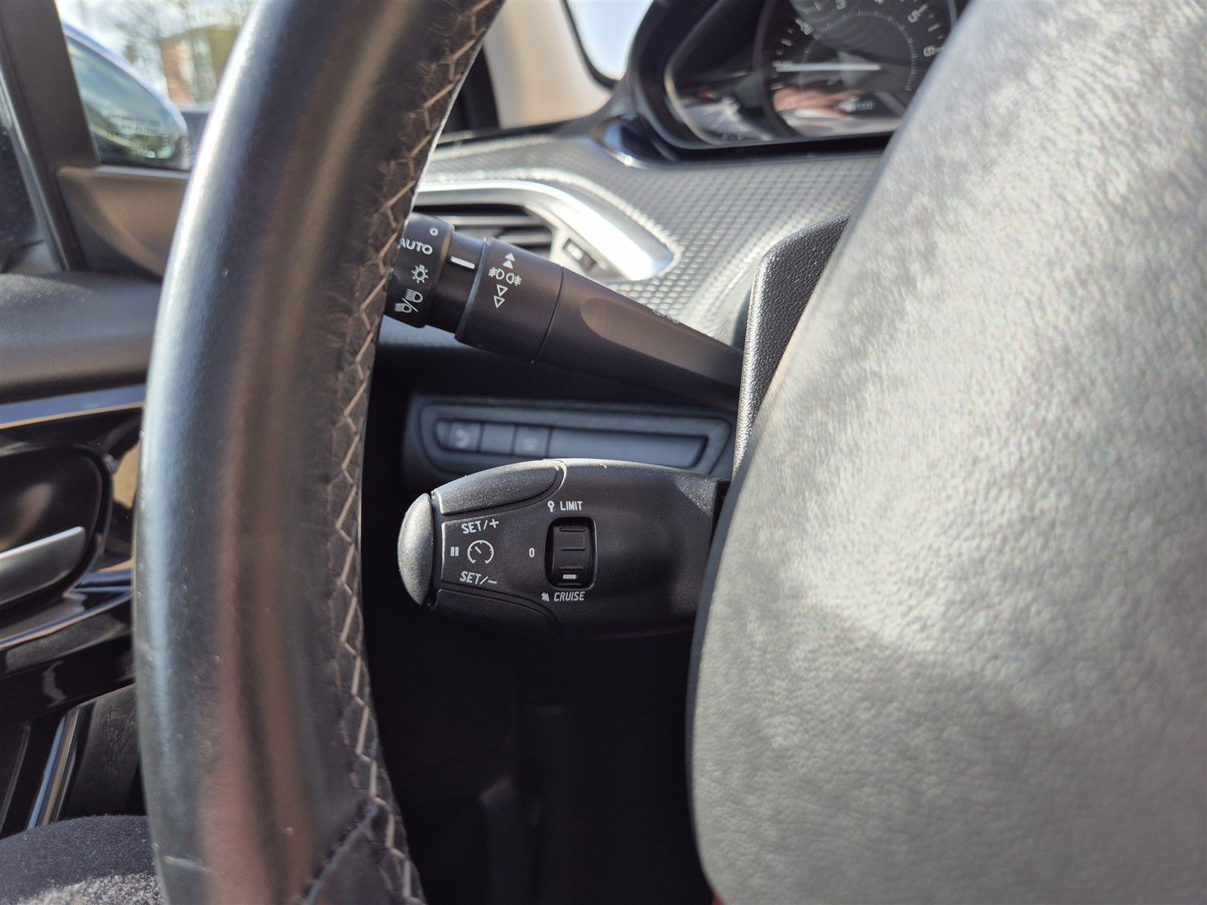 Billede af Peugeot 208 1,2 PureTech Allure+ 82HK 5d