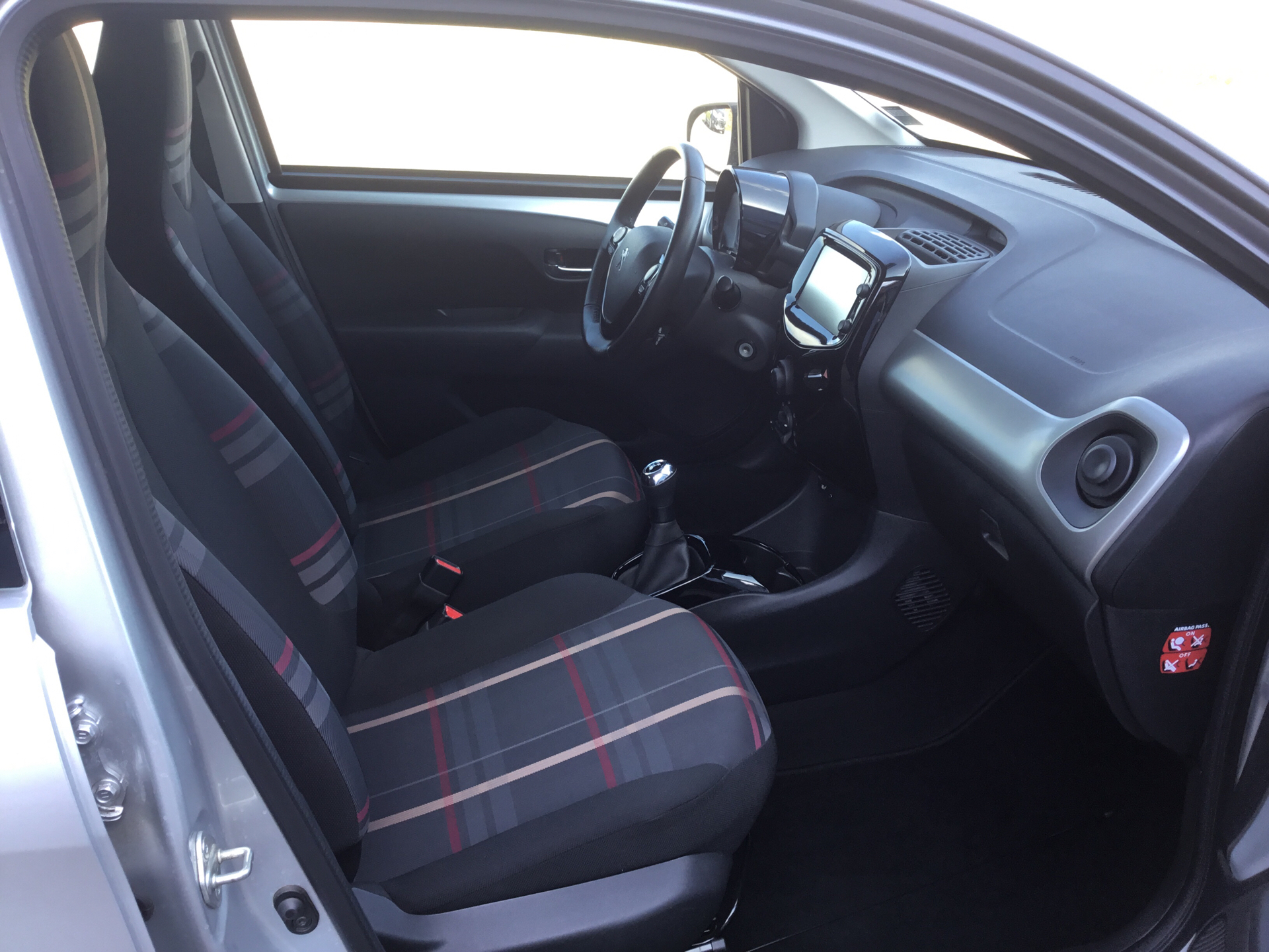 Billede af Peugeot 108 1,0 e-Vti More+ Metal 69HK 5d
