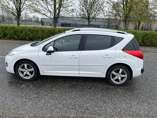 Peugeot 207 SW 1,6 HDI FAP Comfort 92HK Stc