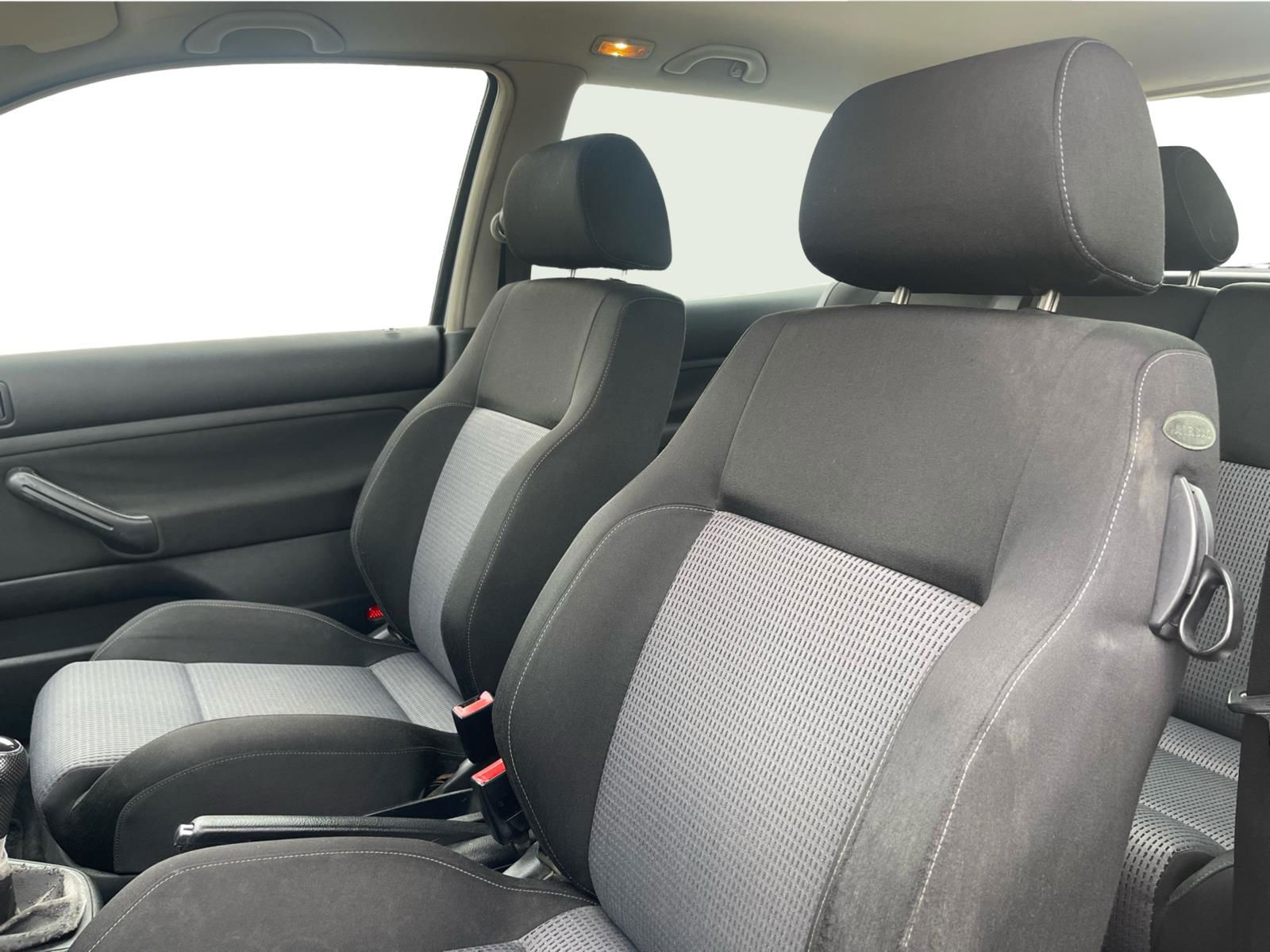 Billede af VW Golf 1,6 Highline 105HK 3d